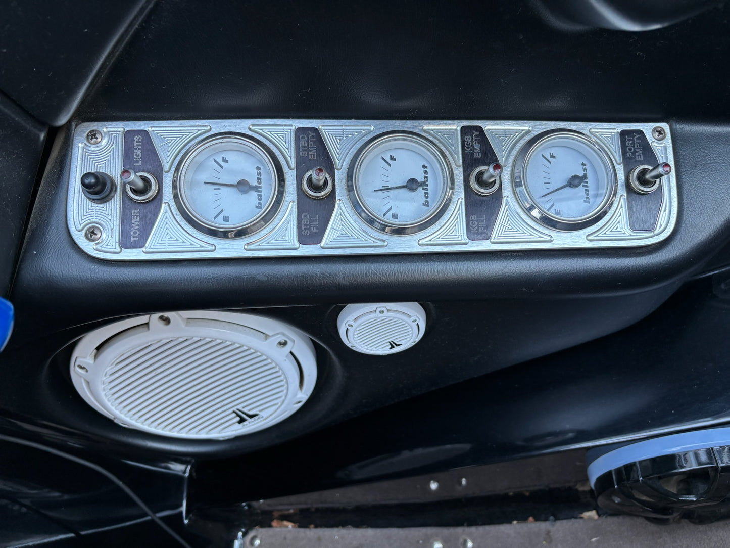 2006 MasterCraft Maristar 200 Boat With $20,000 Speaker Tower System