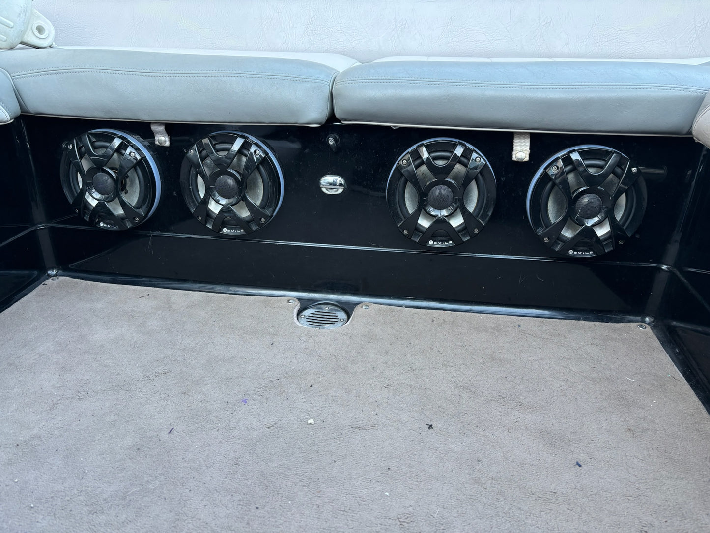 2006 MasterCraft Maristar 200 Boat With $20,000 Speaker Tower System