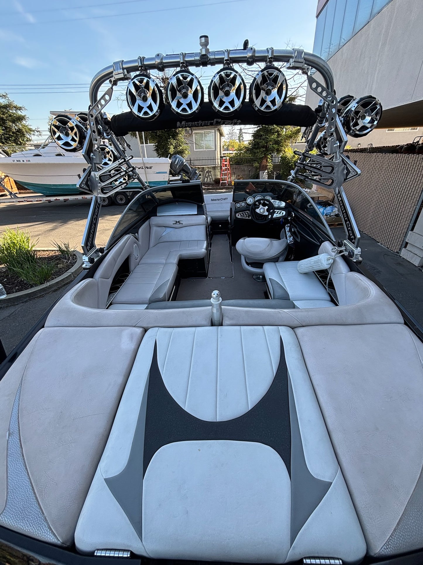2006 MasterCraft Maristar 200 Boat With $20,000 Speaker Tower System