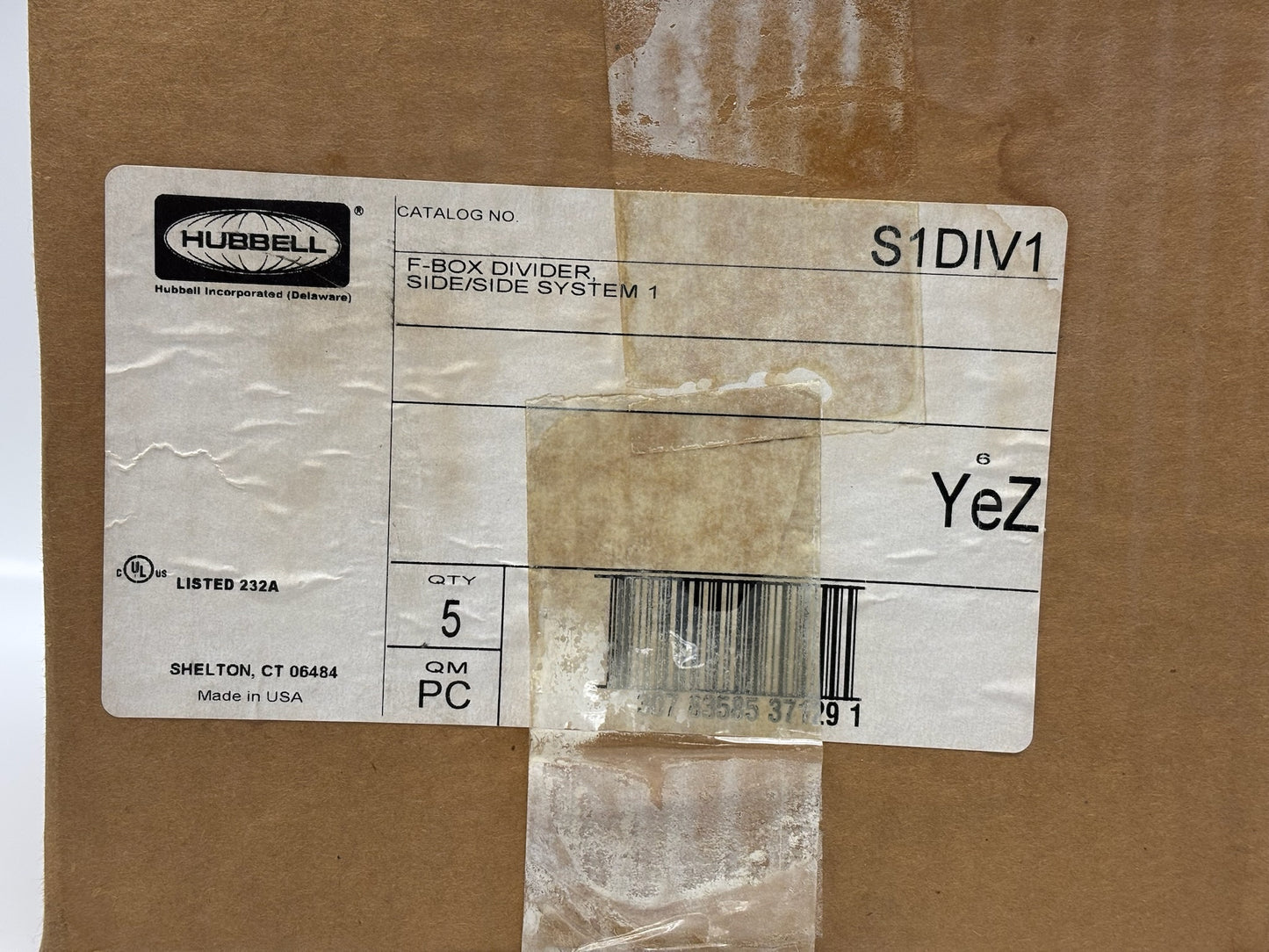 5 PK Hubbell S1DIV1: Gray Side-by-Side Divider for SystemOne Floor Boxes