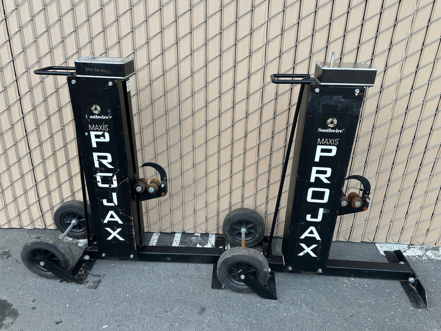 Southwire MPJ-02 MAXIS PRO-JAX Reel Stands / Jack Pair 10,000 lbs