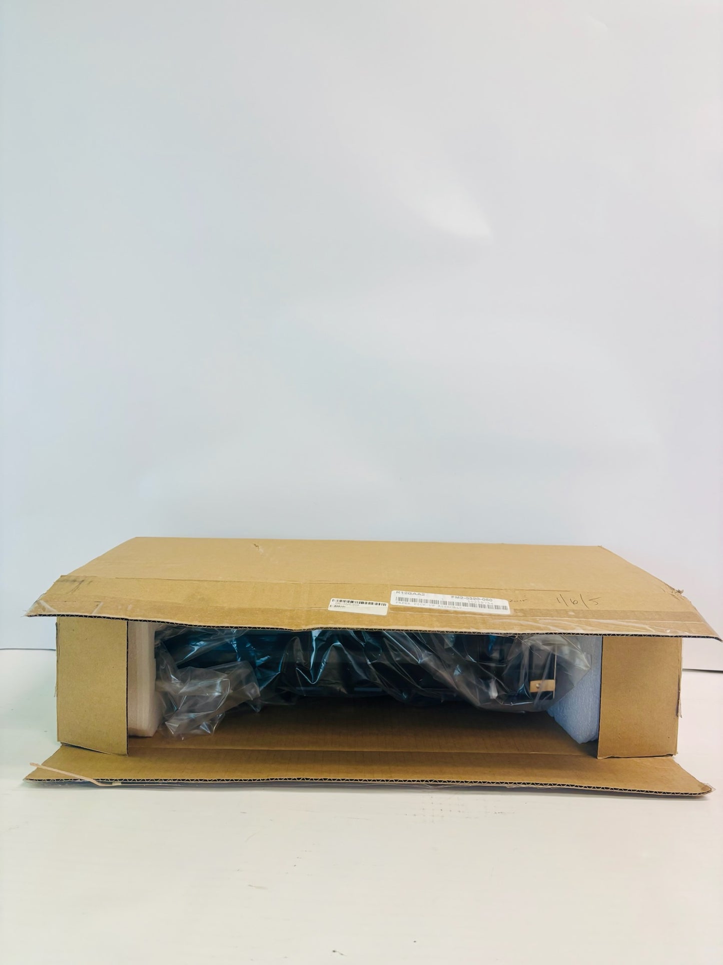Open Genuine Canon imageRUNNER 2016, 2016i Paper Pick Up FM2-3320-050,FM23320050