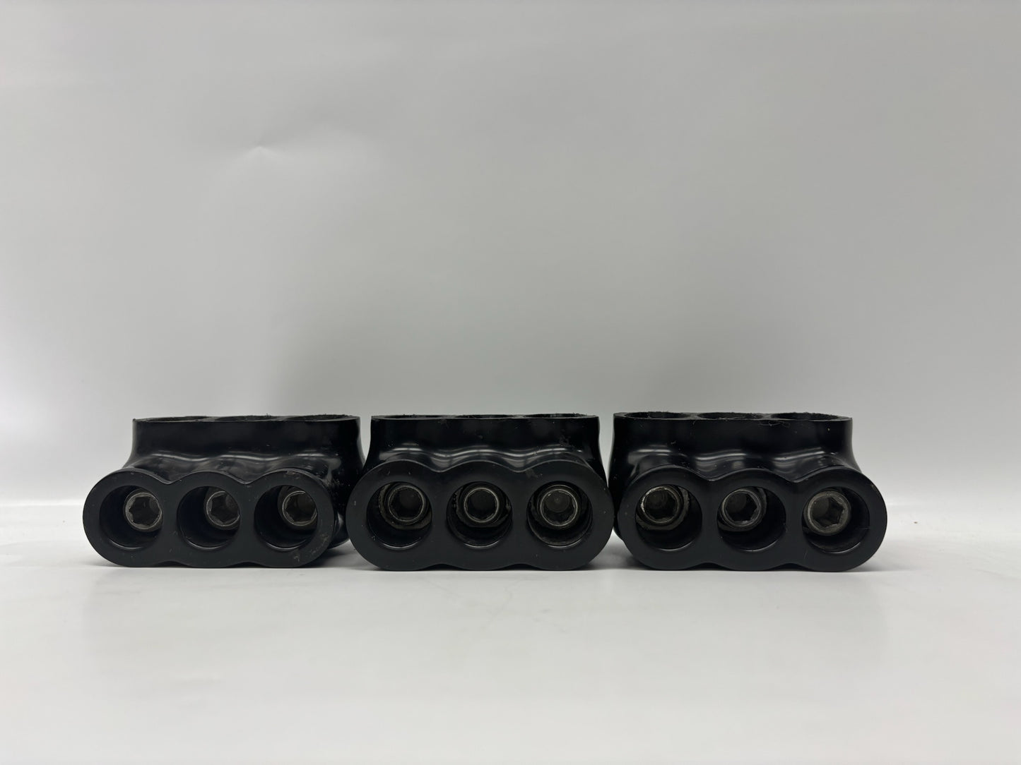 Ilsco PBTS-3-250 Multi-Tap Connector – 3-Port, 250 kcmil, 600V, 3-Pack