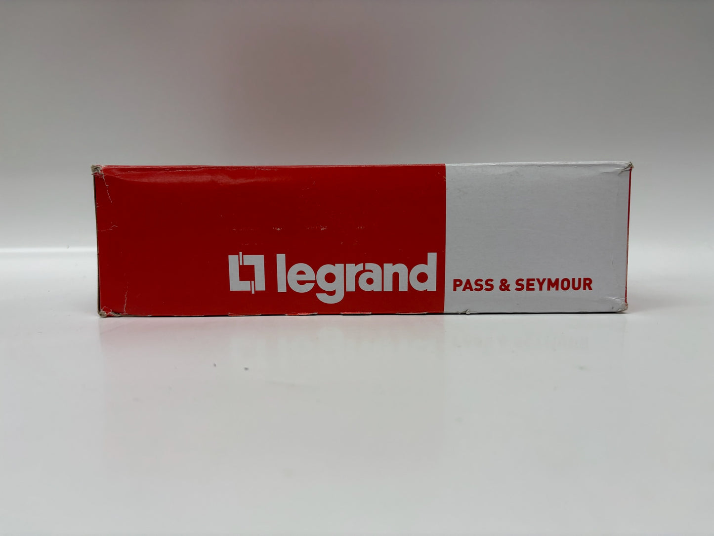 Legrand Radiant 8300-HRED Duplex Receptacle Hospital Grade Back/Side Wire-10 Pck
