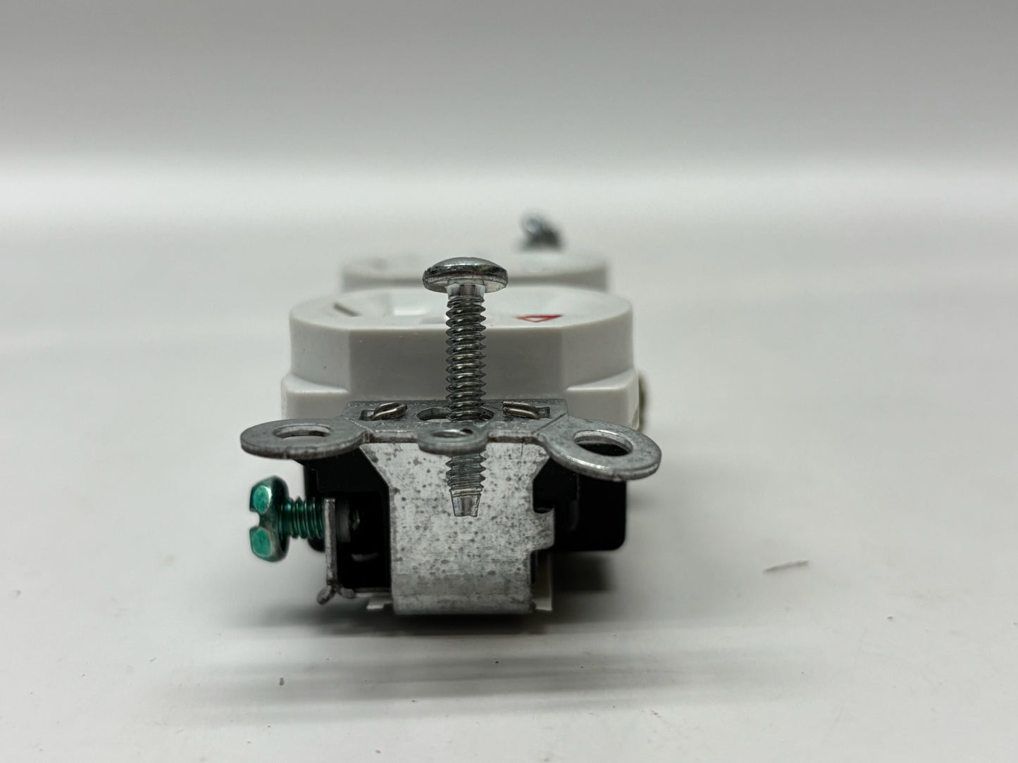 Legrand Radiant 8300-HW Duplex Receptacle 20A 125V Compact Hospital Grade-10 Pck