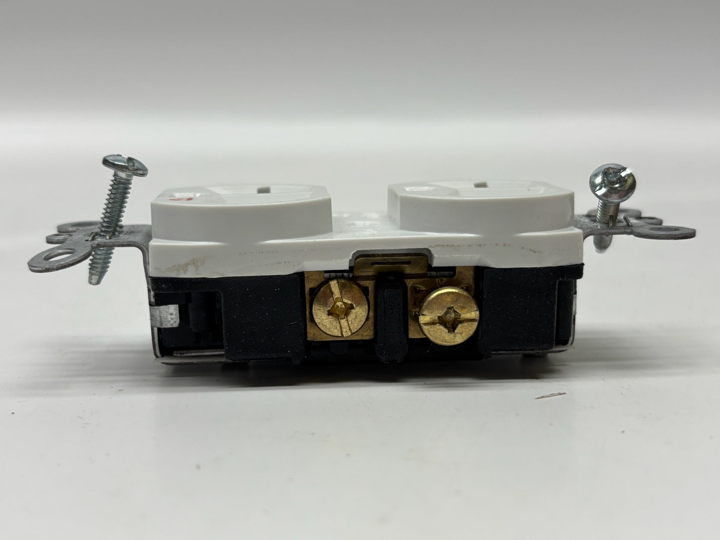 Legrand Radiant 8300-HW Duplex Receptacle 20A 125V Compact Hospital Grade-10 Pck