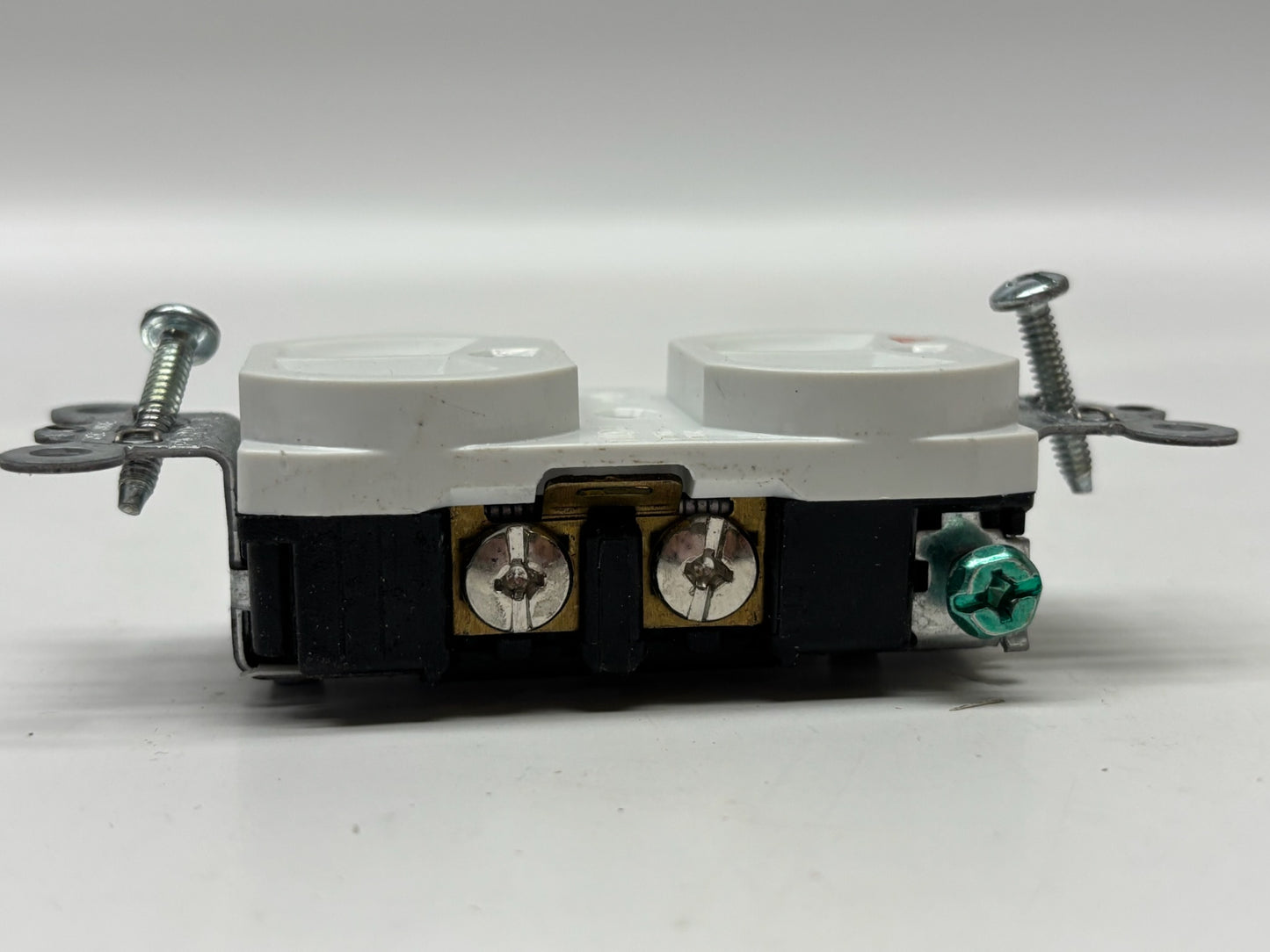 Legrand Radiant 8300-HW Duplex Receptacle 20A 125V Compact Hospital Grade-10 Pck