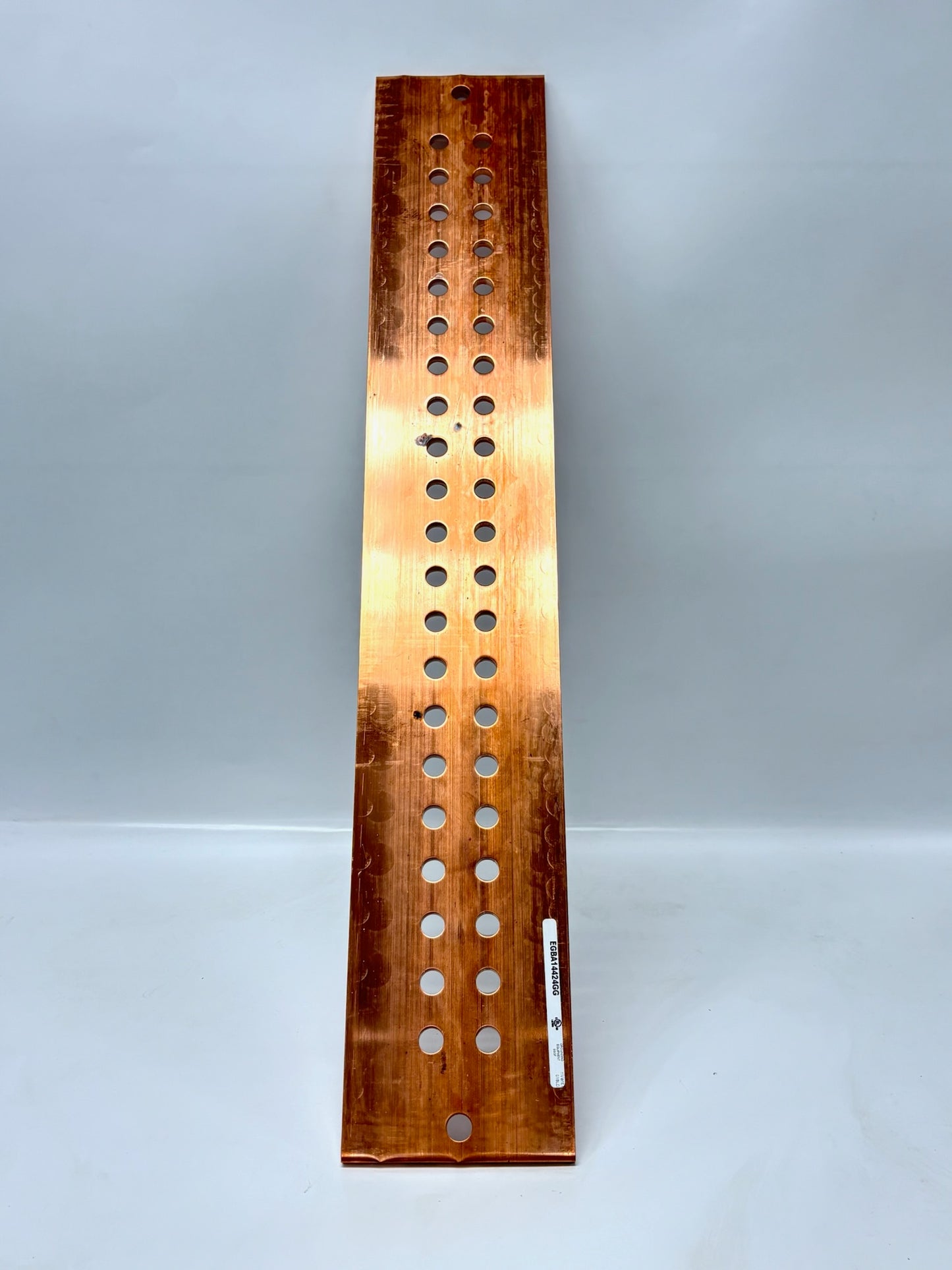 nVent ERICO EGBA14424GG 24″ × 4″ × ¼″ Grounding Busbar Assembly