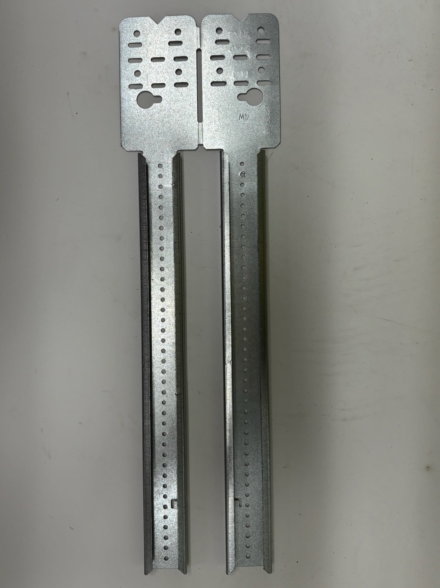 112 PK Nvent Caddy TSGB16 Telescoping Screw Gun Box Bracket