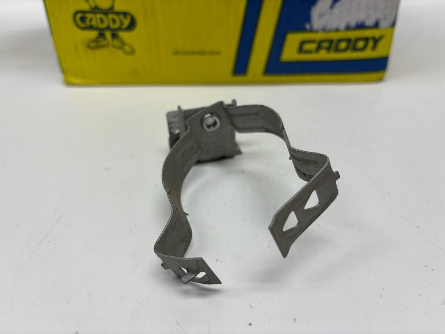 68 PC Erico Caddy Pentair 20M24 Combination Conduit Clamp 1 1/4 EMT 1/8"-1/4" Flange
