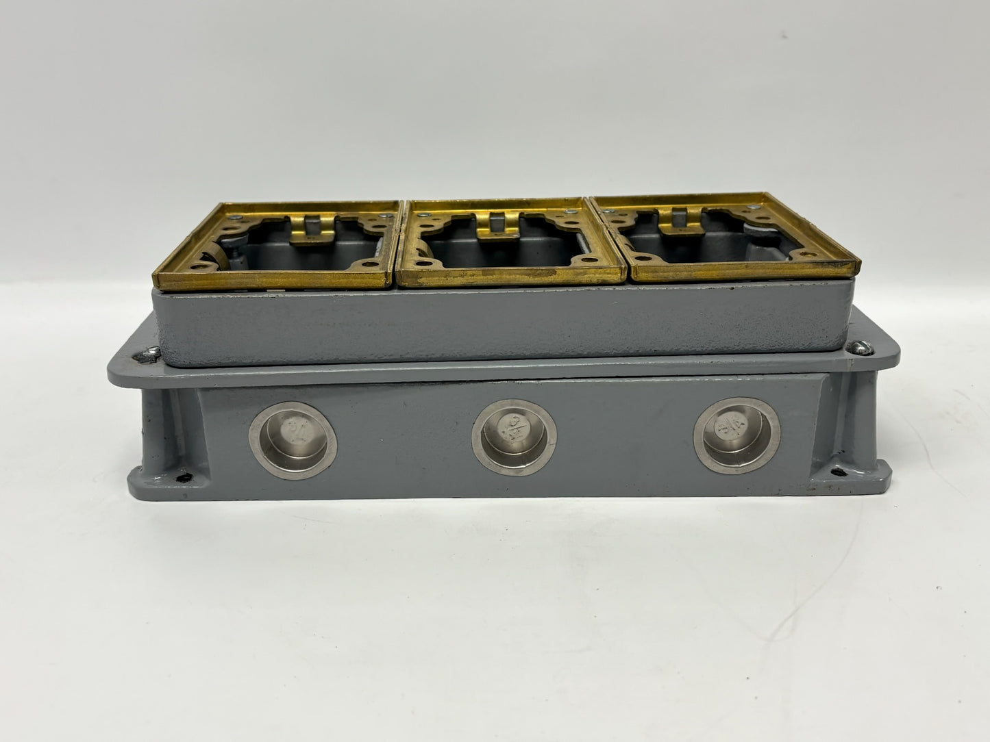 Hubbell B4333 3‑Gang Deep Cast Iron Flush Floor Box with Brass Top