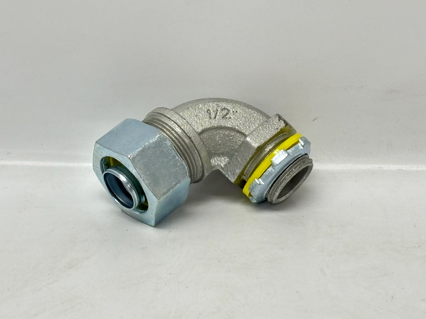18 PK RACO 3422 ½" 90° Liquidtight Connector, Non‑Insulated