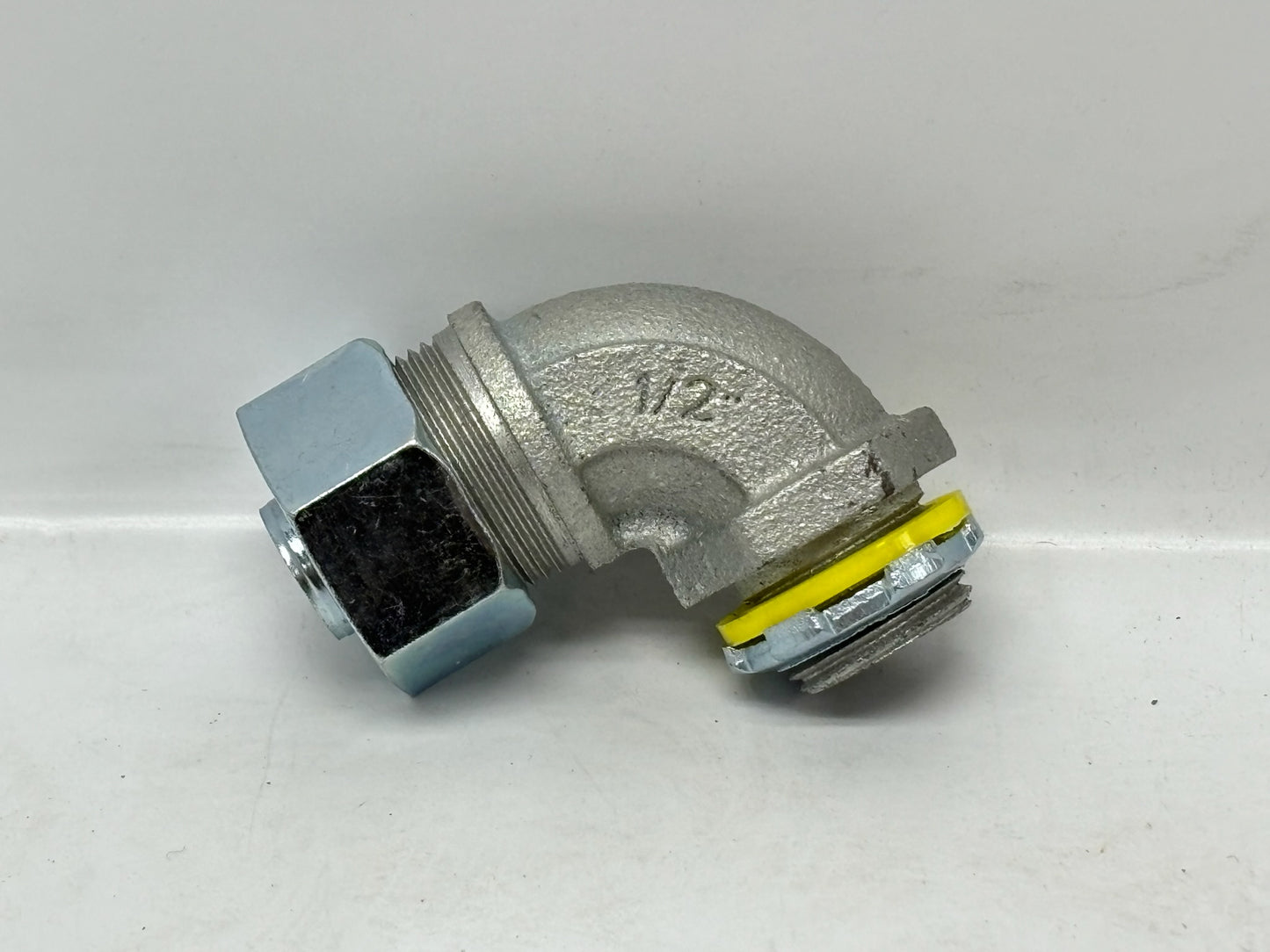 18 PK RACO 3422 ½" 90° Liquidtight Connector, Non‑Insulated