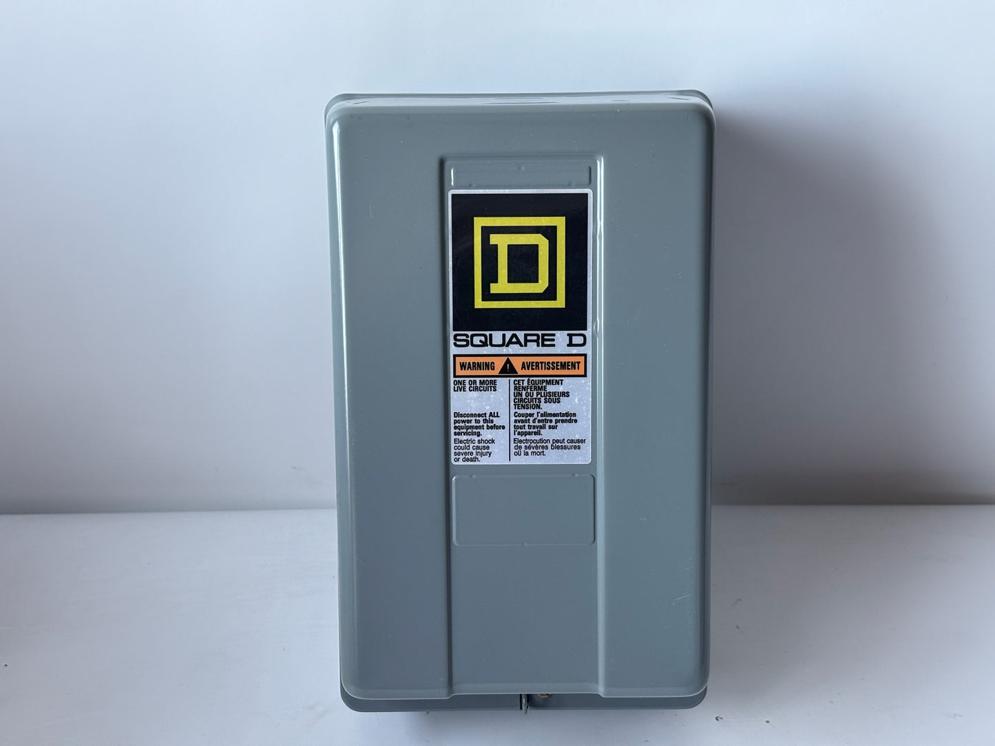 Square D 8502SAG12V02S Definite Purpose Contactor 3 Pole NEMA Size 00