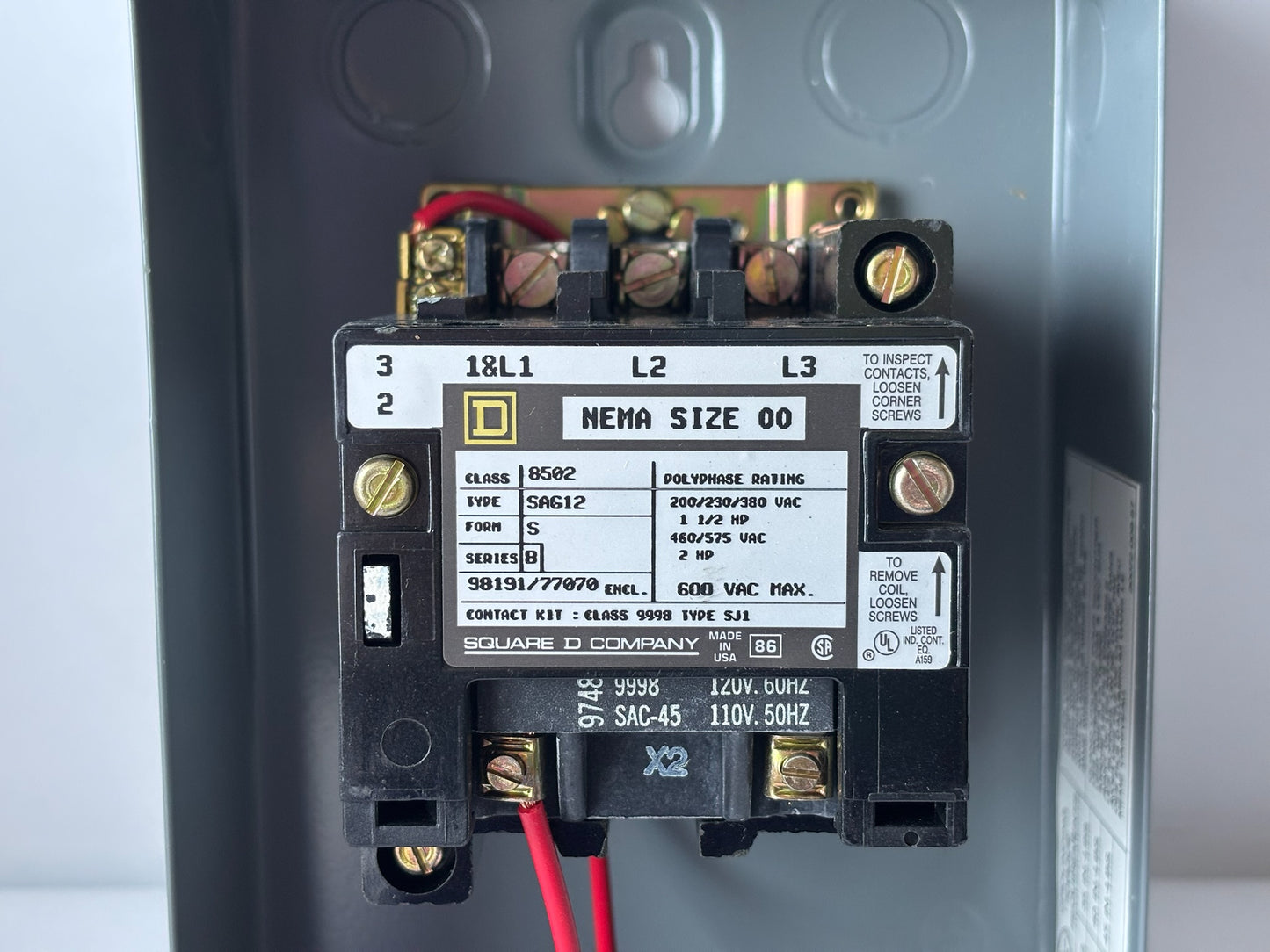 Square D 8502SAG12V02S Definite Purpose Contactor 3 Pole NEMA Size 00