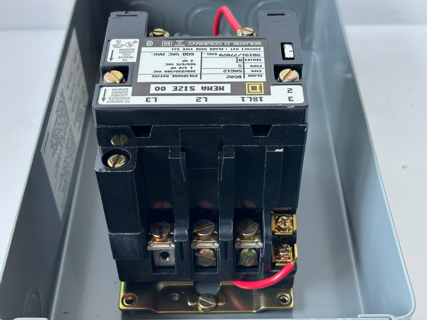 Square D 8502SAG12V02S Definite Purpose Contactor 3 Pole NEMA Size 00