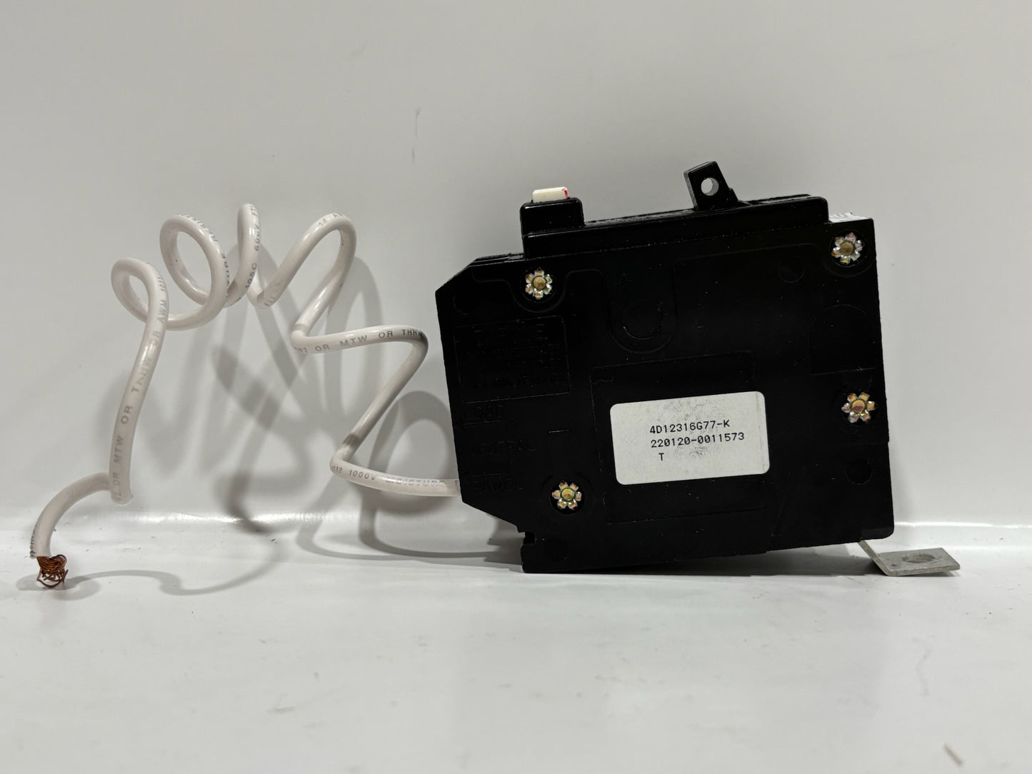 Used 2 PK Eaton QBGFT1020 Circuit Breaker With Ground Fault Protection