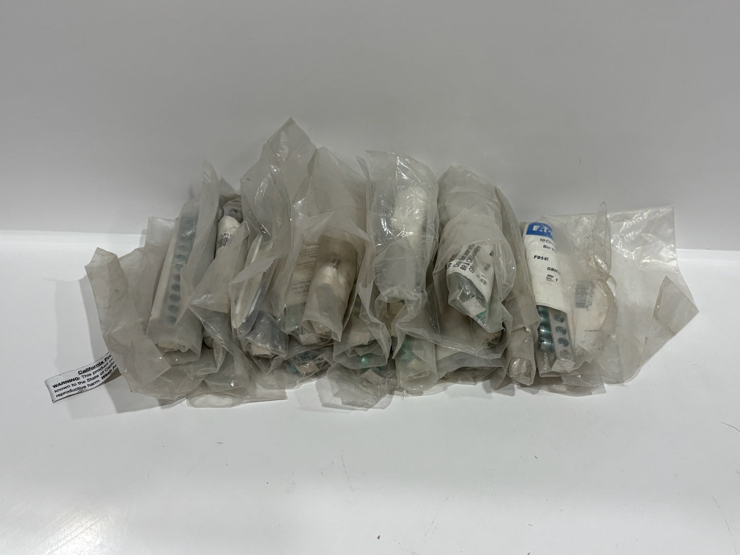18 PC Eaton GBK10 Aluminum/Copper 10 Circuit ground Bar Kit