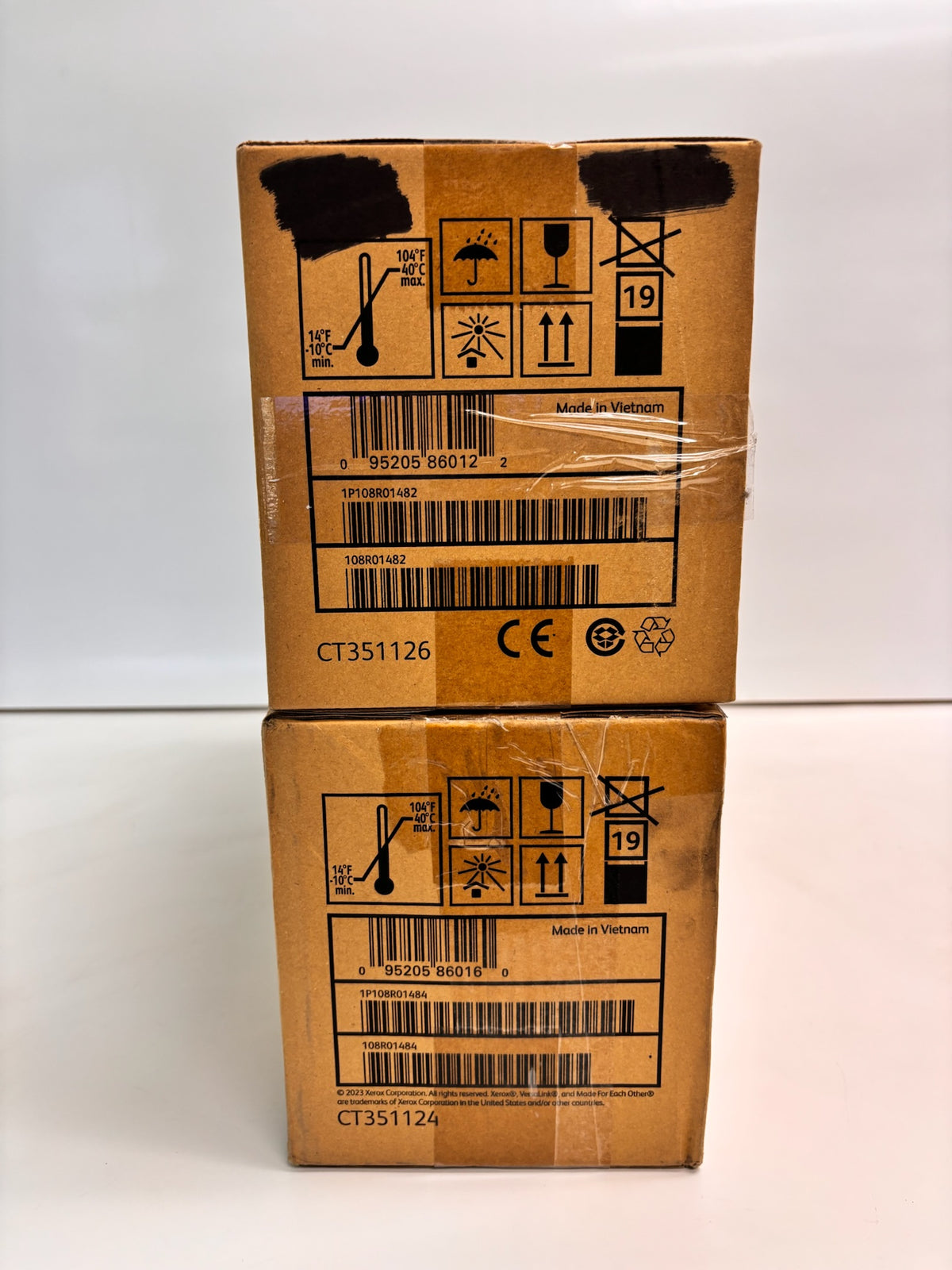 2 OEM Xerox VersaLink C500, C505 Magenta & Black Drum Units 108R01482, 108R01484