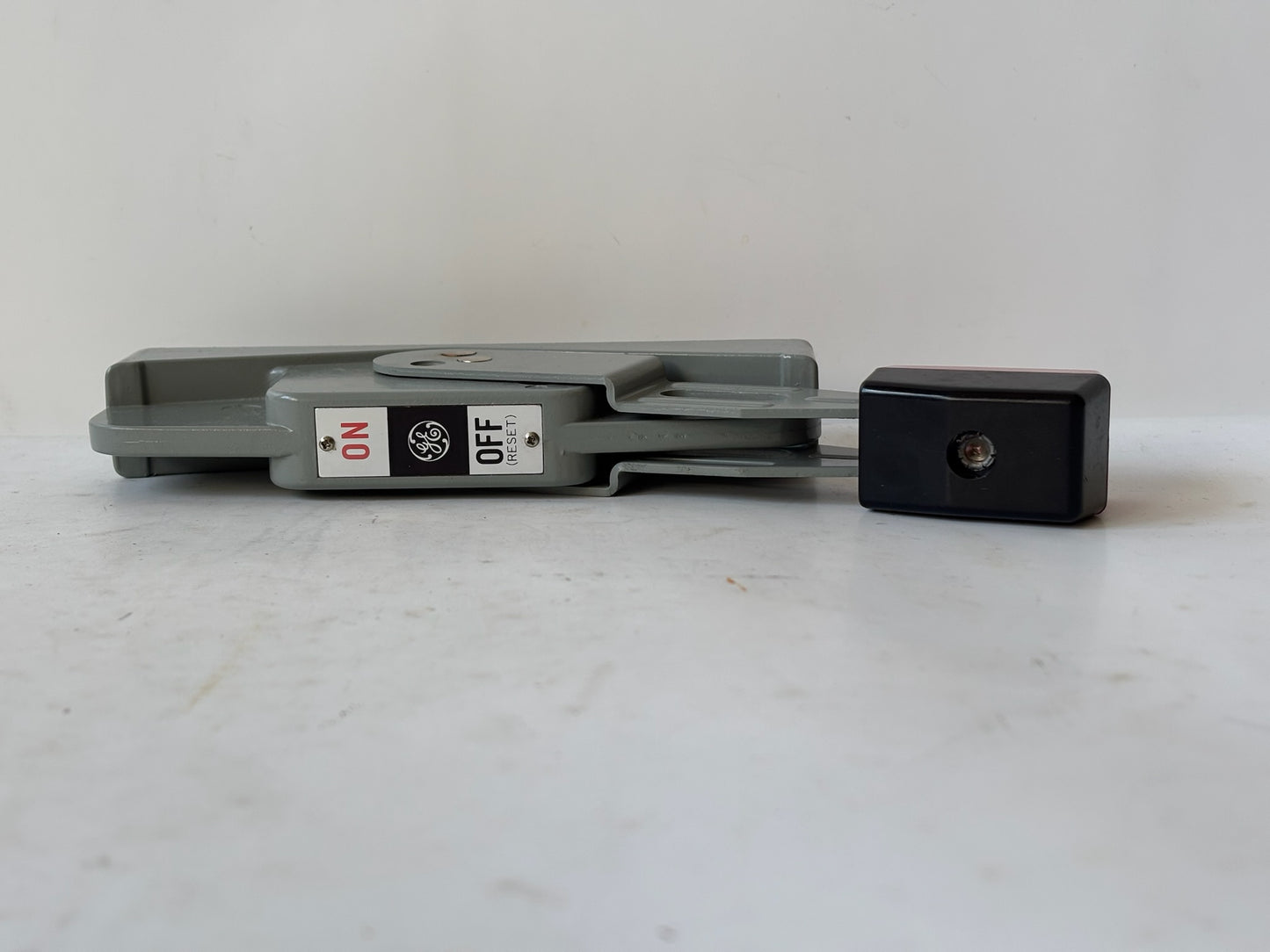 GE STDA1 Distribution Equipment Disconnect Motor Switches