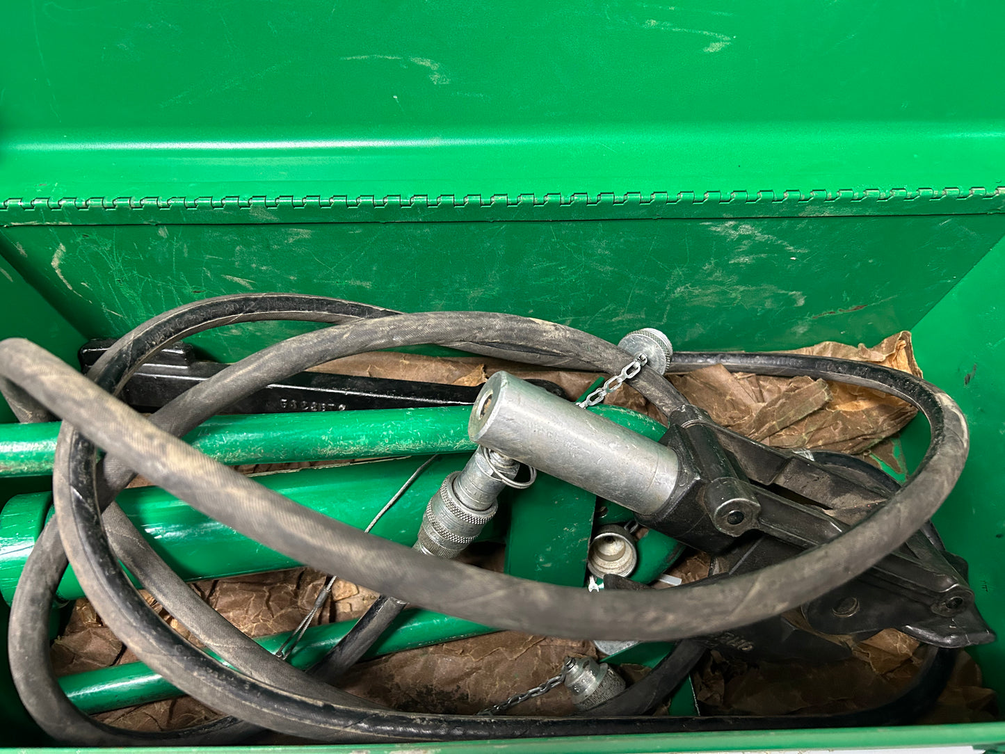 GREENLEE 800F1725 HYDRAULIC CABLE BENDER WITH FOOT PUMP HOSE UNIT & STORAGE BOX