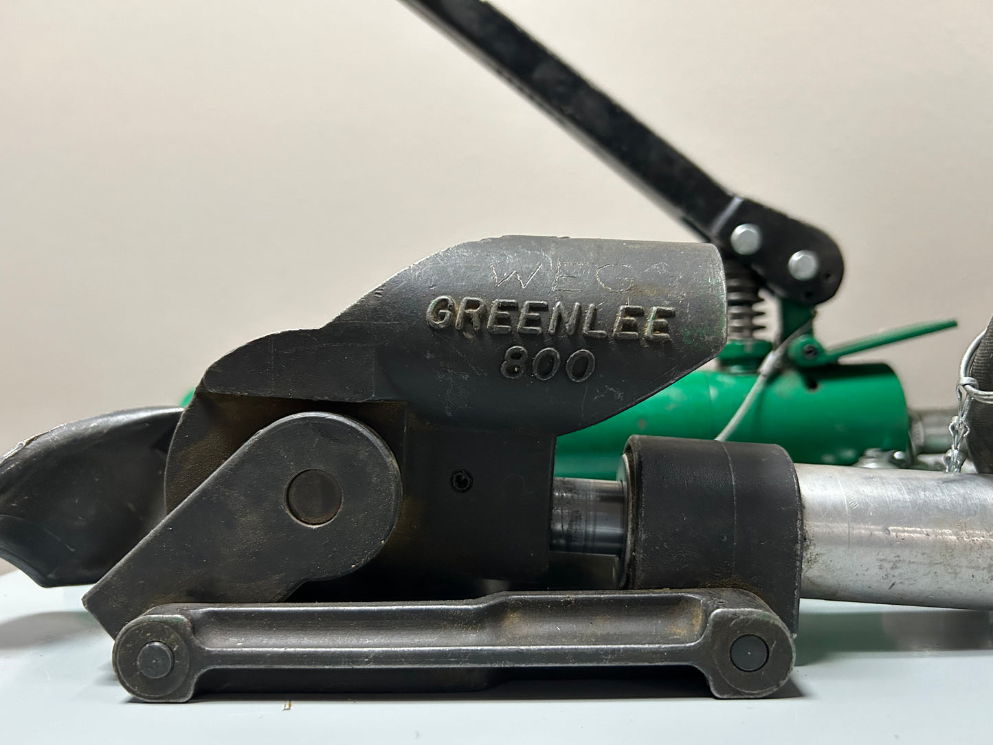 GREENLEE 800F1725 HYDRAULIC CABLE BENDER WITH FOOT PUMP HOSE UNIT & STORAGE BOX