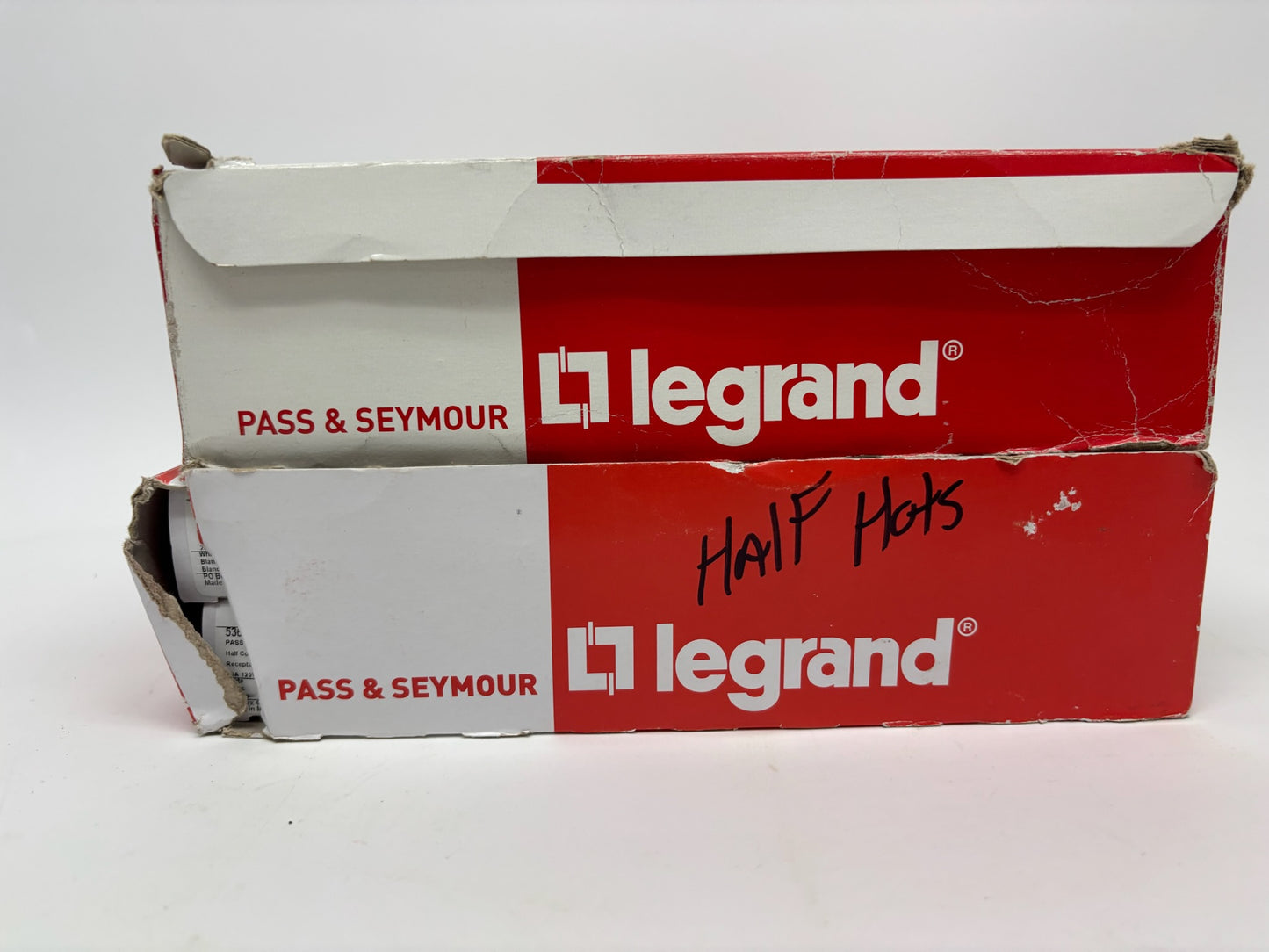 20 PK New Legrand 5362CHW Heavy-Duty Duplex Receptacle, 20A, 125V, White