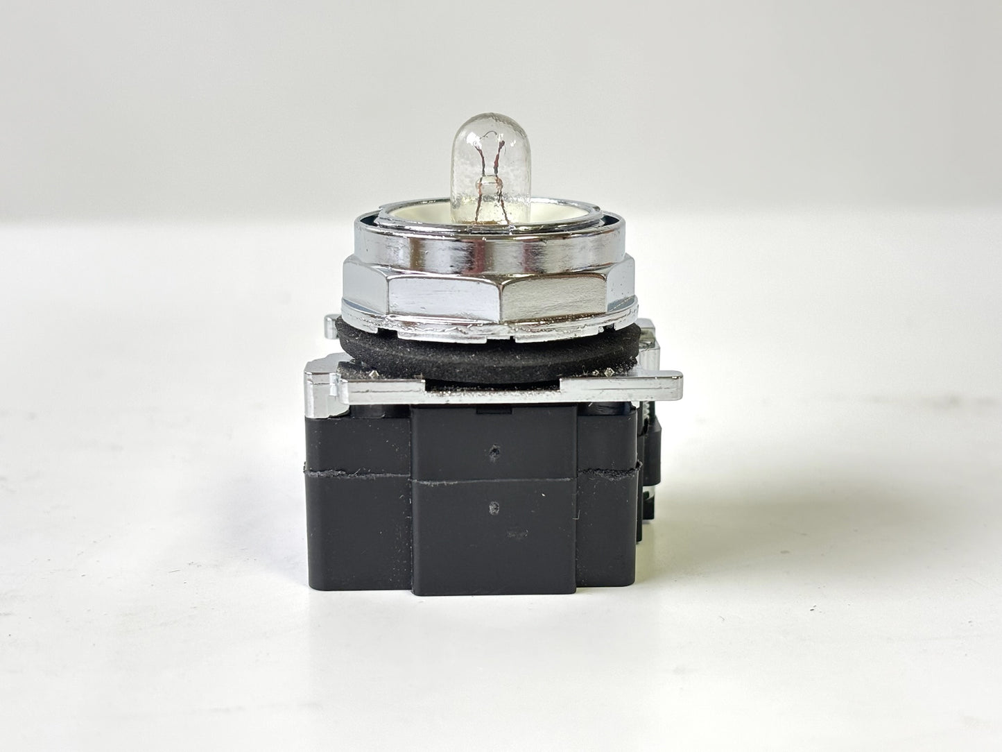 5PK Eaton 10250T181N 30.5 mm Heavy‑Duty Watertight/Oiltight Indicating Light 120 V