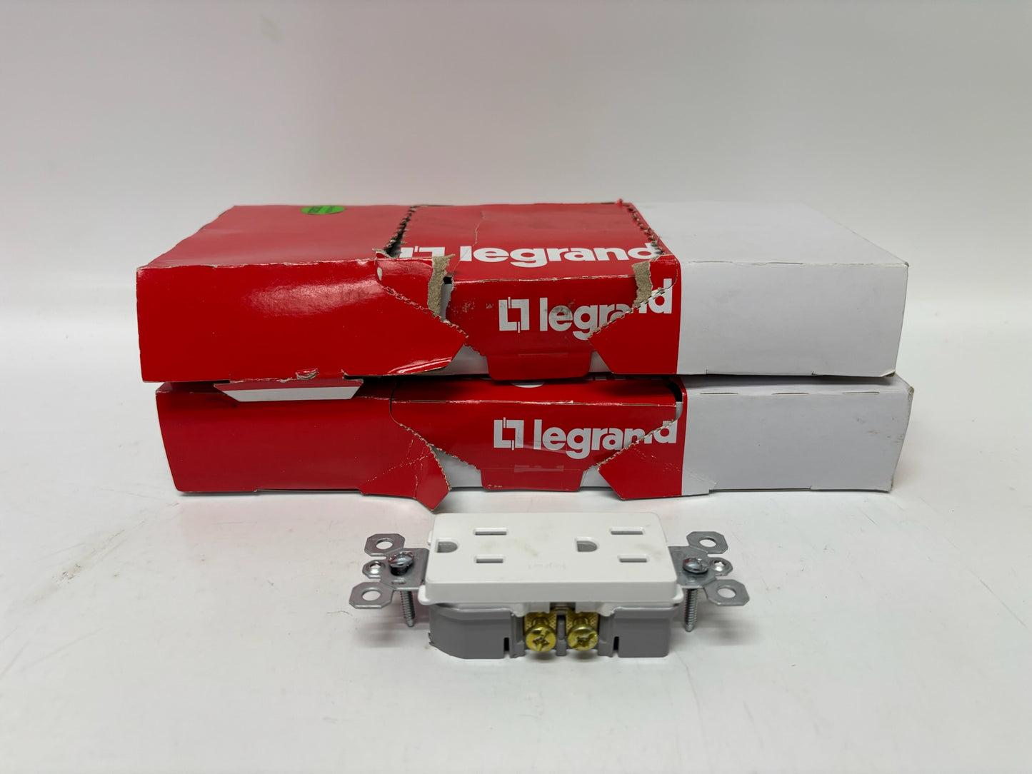 New Open 21 PC Legrand 885TRW Tamper-Resistant, Receptacle- 15A, 125V,