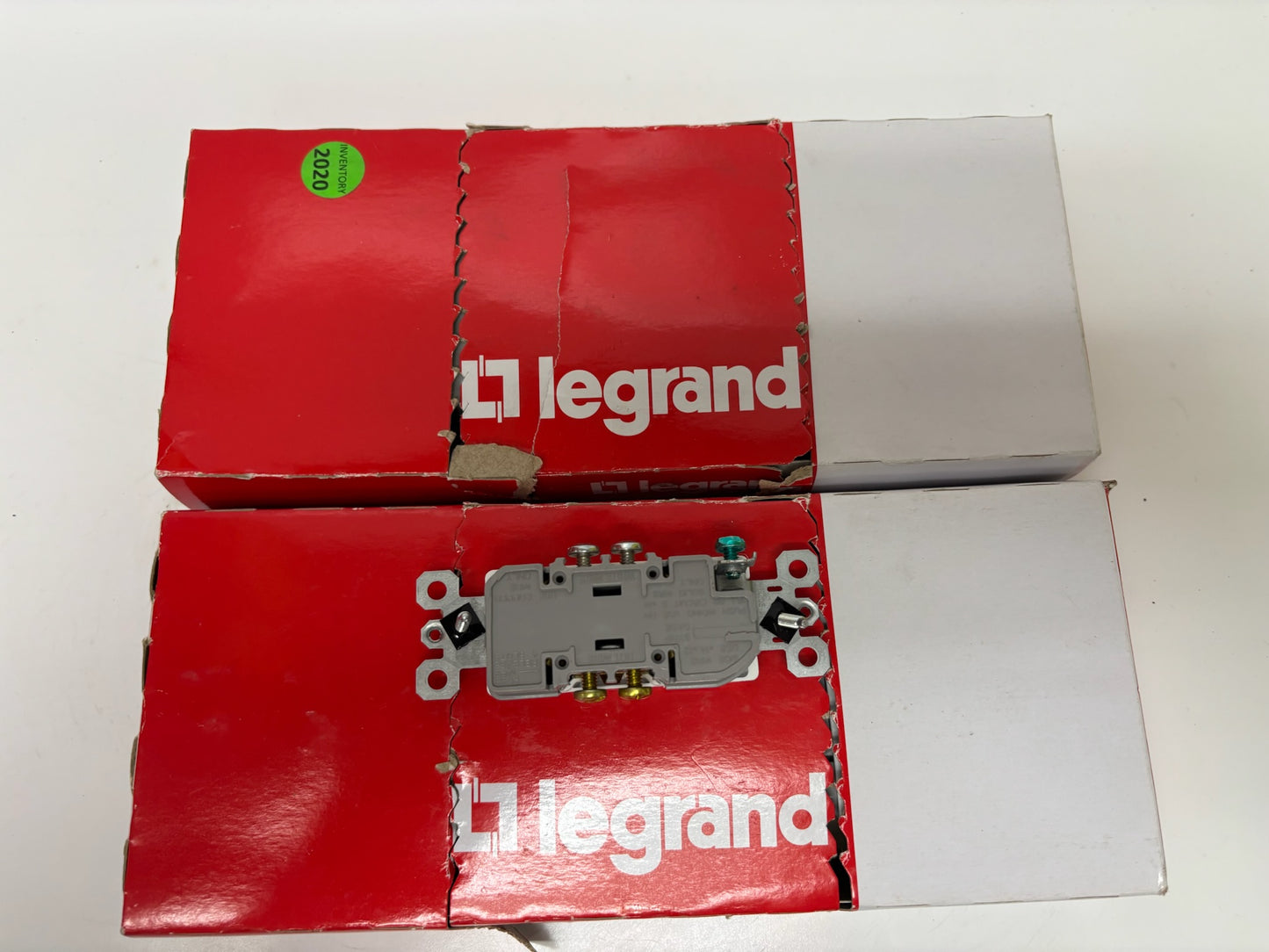 New Open 21 PC Legrand 885TRW Tamper-Resistant, Receptacle- 15A, 125V,
