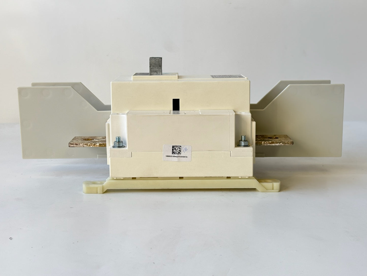 Eaton R9E3400U 400 A 3-Pole Non-Fusible Rotary Disconnect Switch 600 V - Minor Rust
