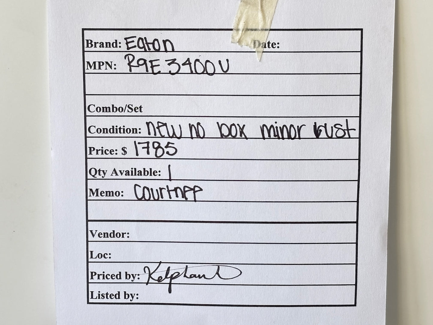 Eaton R9E3400U 400 A 3-Pole Non-Fusible Rotary Disconnect Switch 600 V - Minor Rust