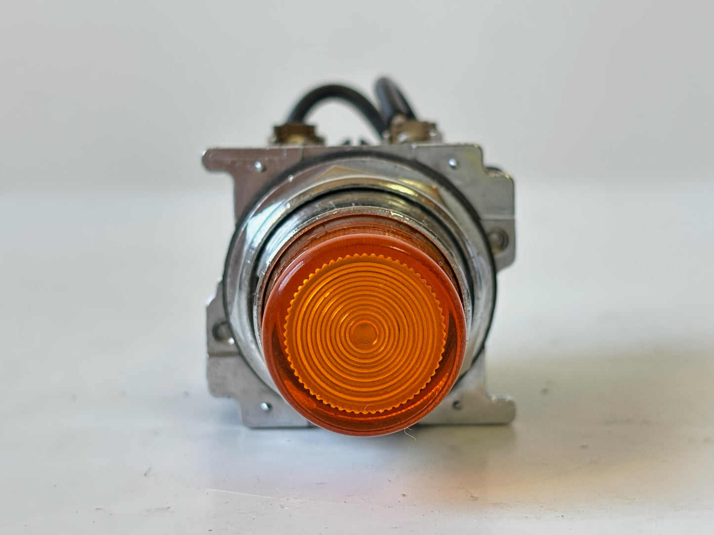 3PK Cutler‑Hammer 10250T/91000T/E34 Heavy‑Duty Orange 30.5 mm Pushbutton Operator