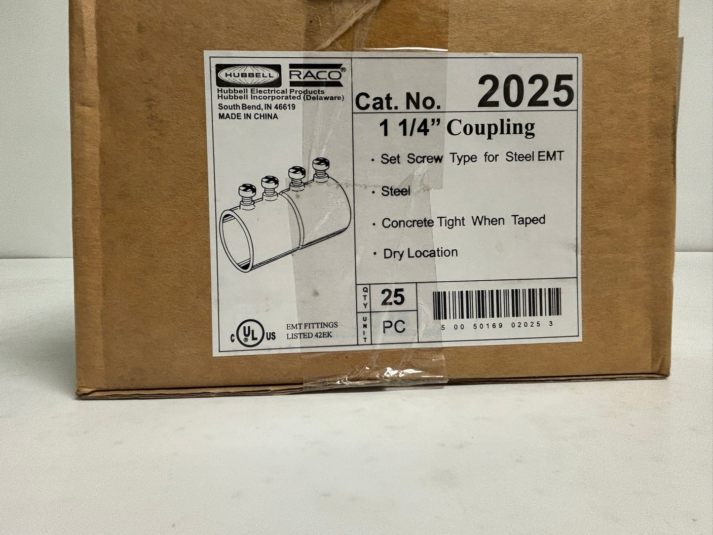 25 PK RACO 2025 – 1-1/4" Steel EMT Set-Screw Coupling