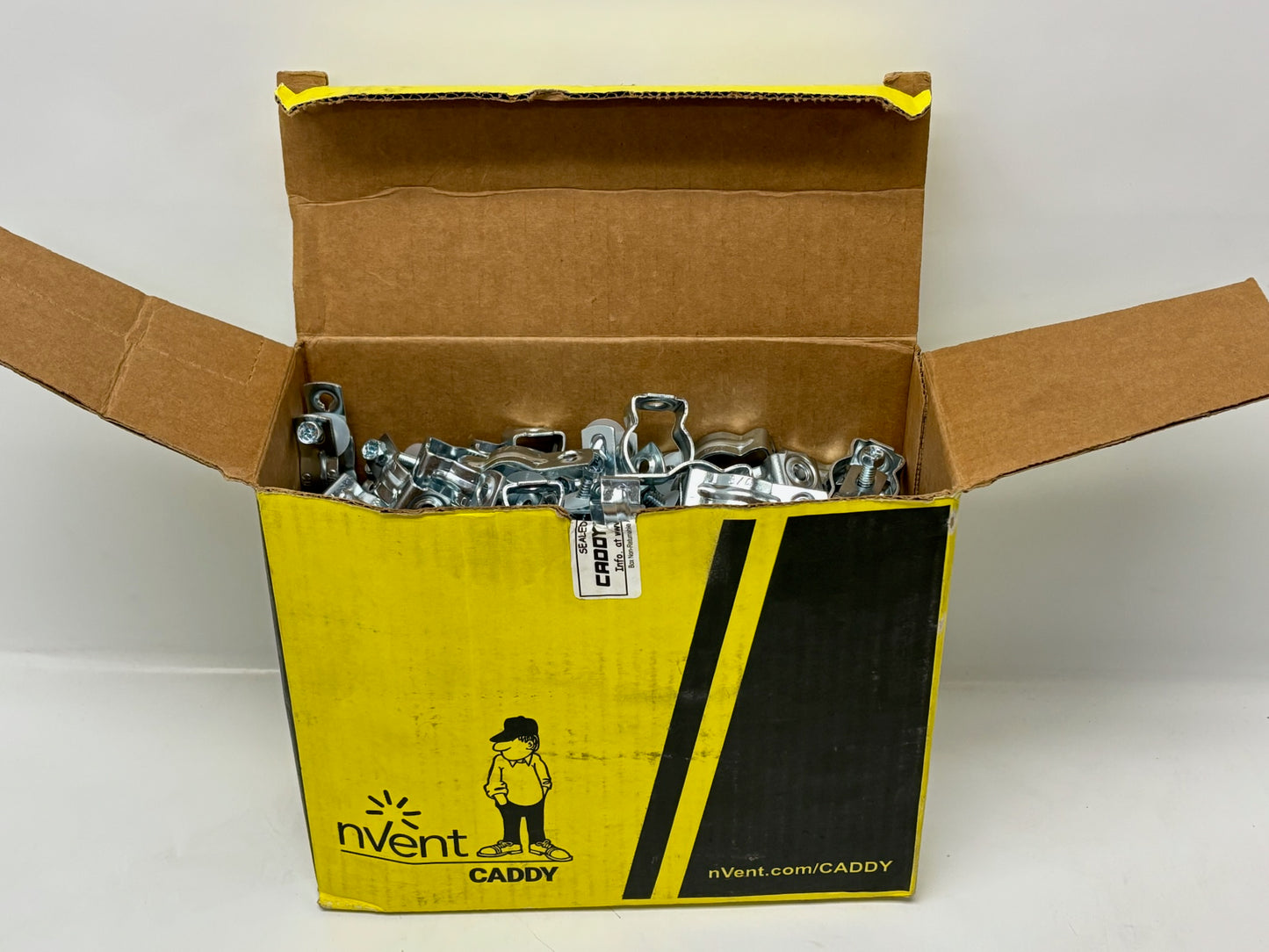 100 PK Caddy CD1B ¾″ Bolt‑Close Conduit / Pipe Clamp