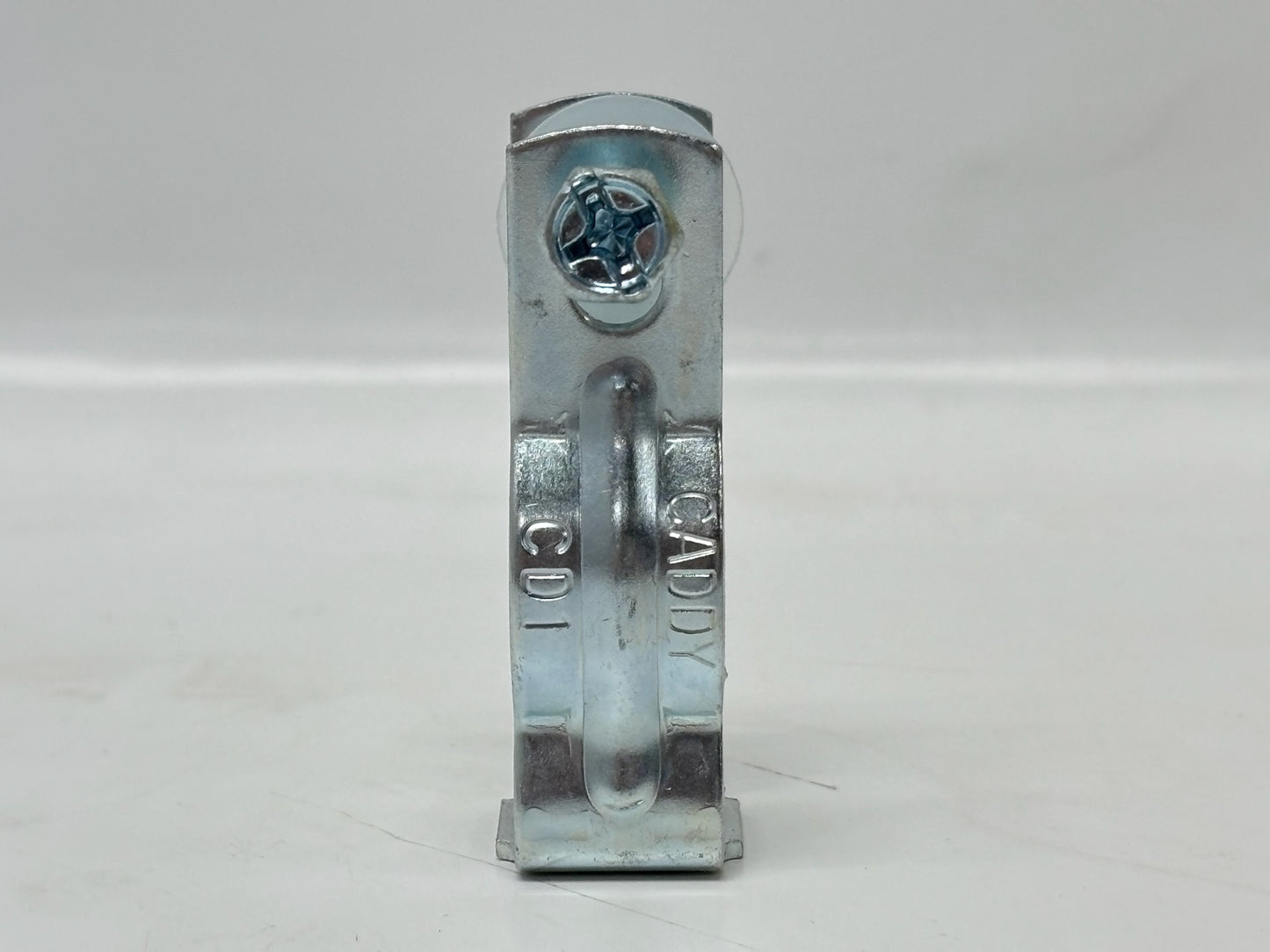 100 PK Caddy CD1B ¾″ Bolt‑Close Conduit / Pipe Clamp