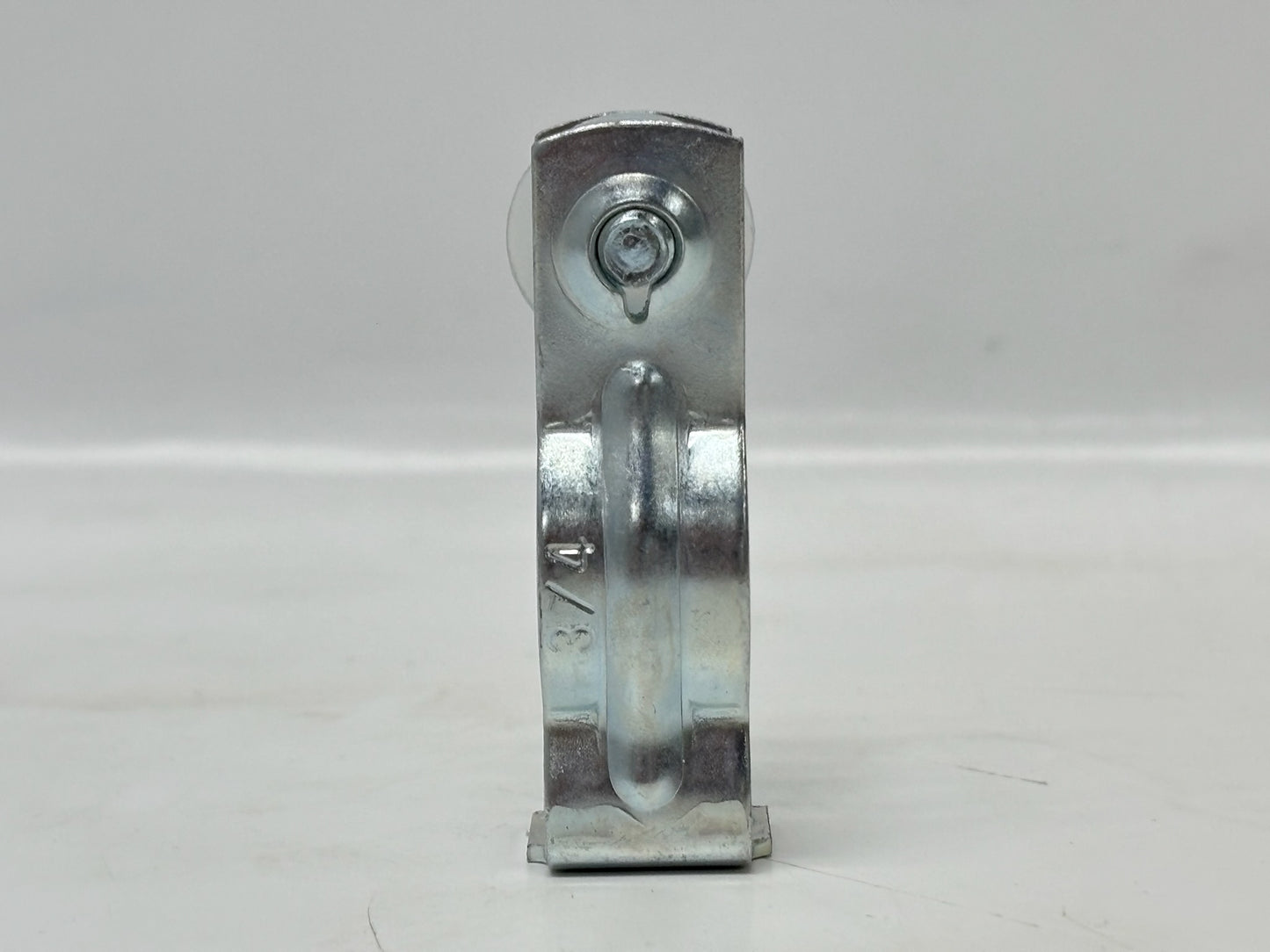 100 PK Caddy CD1B ¾″ Bolt‑Close Conduit / Pipe Clamp