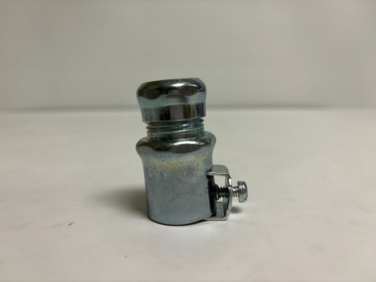 New 25 PK Southwire 431TBS TOP BITE COMP COUPLING  1/2" SADDLE TYPE