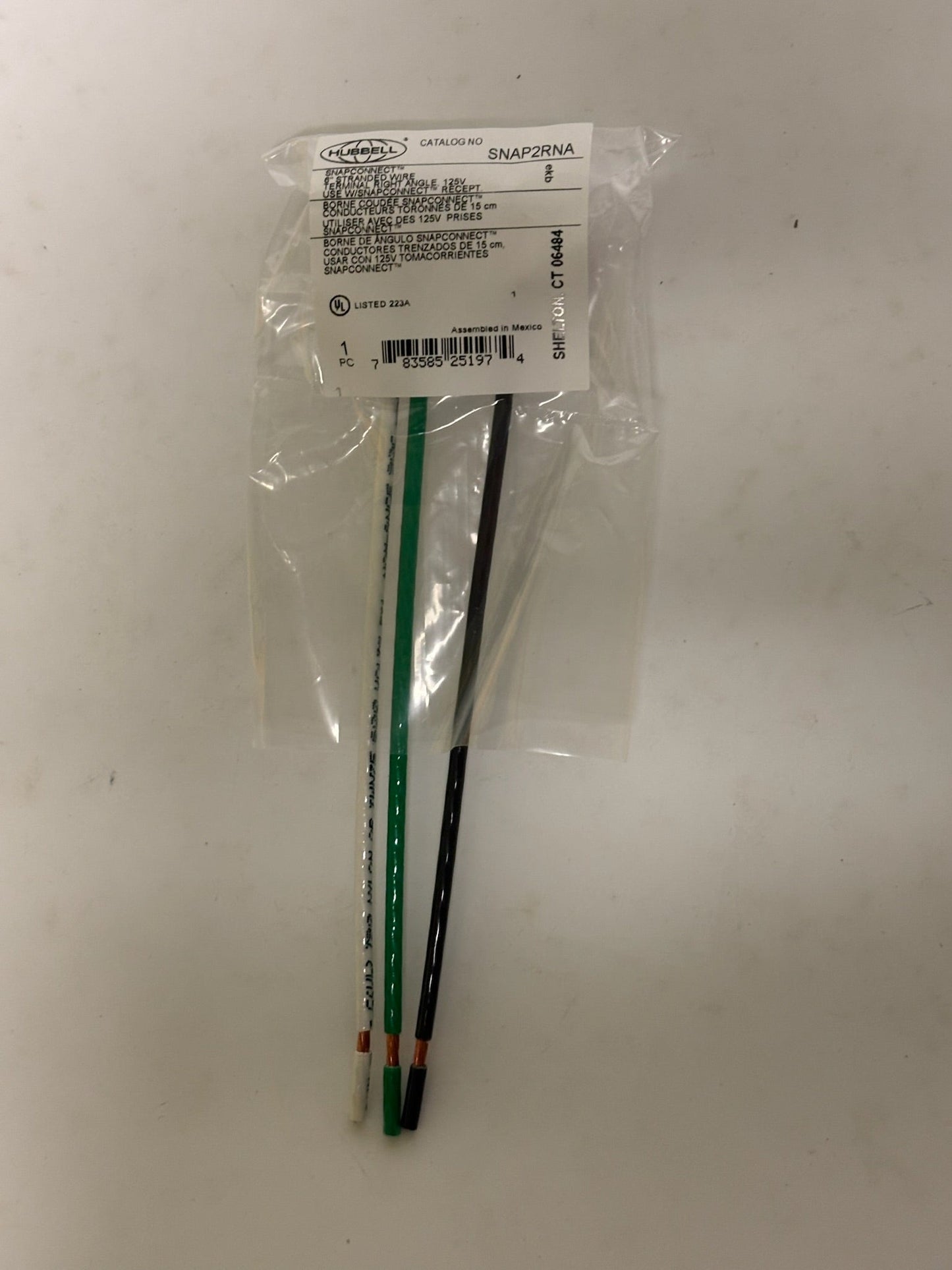 New 40 PK Hubbell SNAP2RNA 2-Pole 3-Wire Grounding, 20A 125V, Stranded, Right Angled