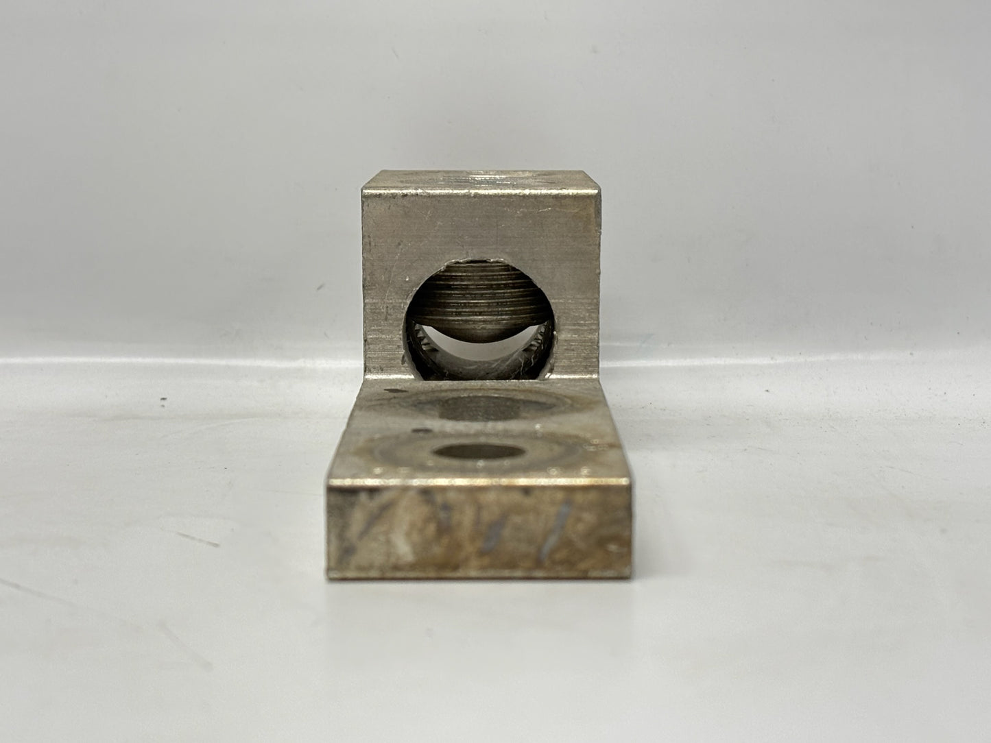 14PK ILSCO SG‑800 800 to 300 kcmil Aluminum/Copper Lug Extender