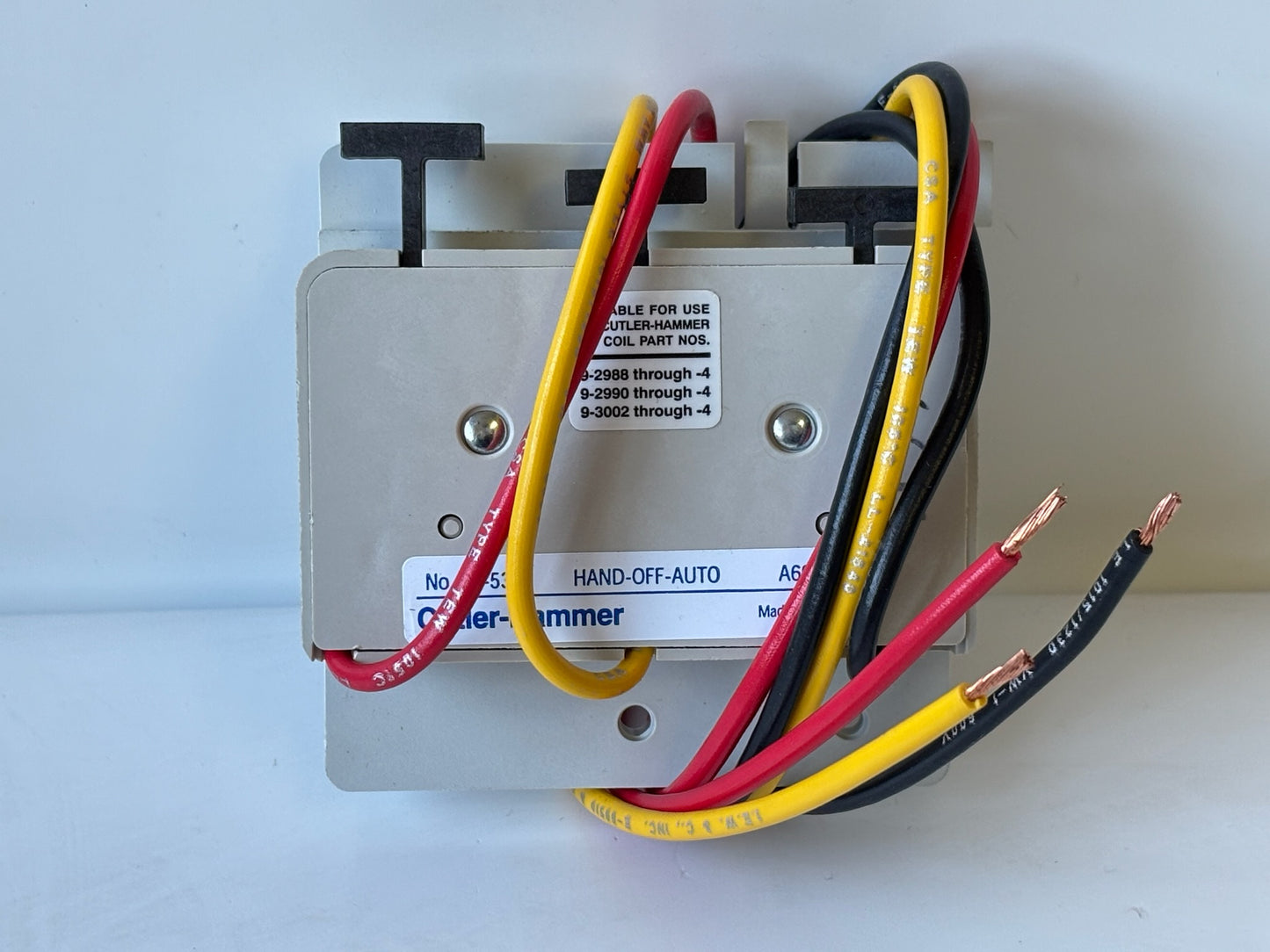 Cutler-Hammer C400GK3 Series A2 Selector Switch Kit HAND/OFF/AUTO NEMA 1