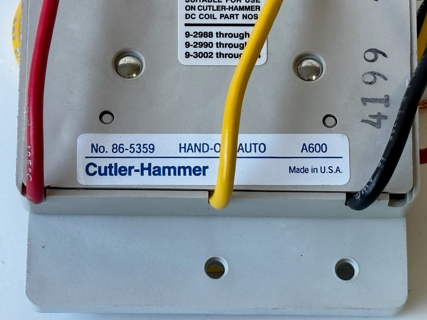 Cutler-Hammer C400GK3 Series A2 Selector Switch Kit HAND/OFF/AUTO NEMA 1