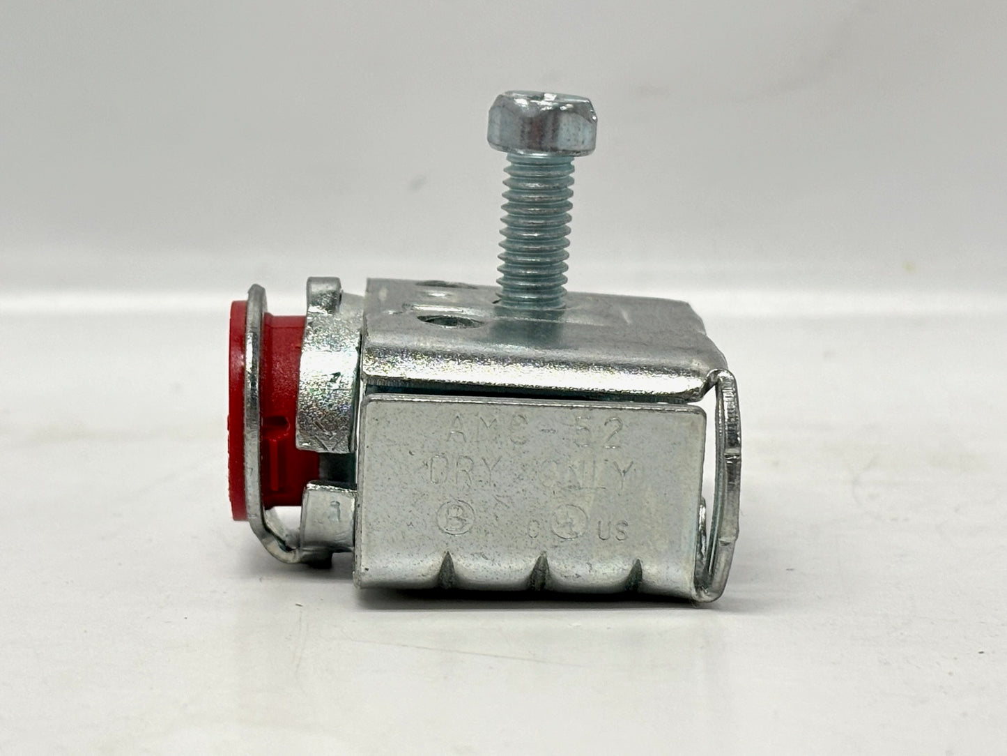 73PK Bridgeport AMC‑52 E‑Z Lock Duplex Steel MC / AC Connector