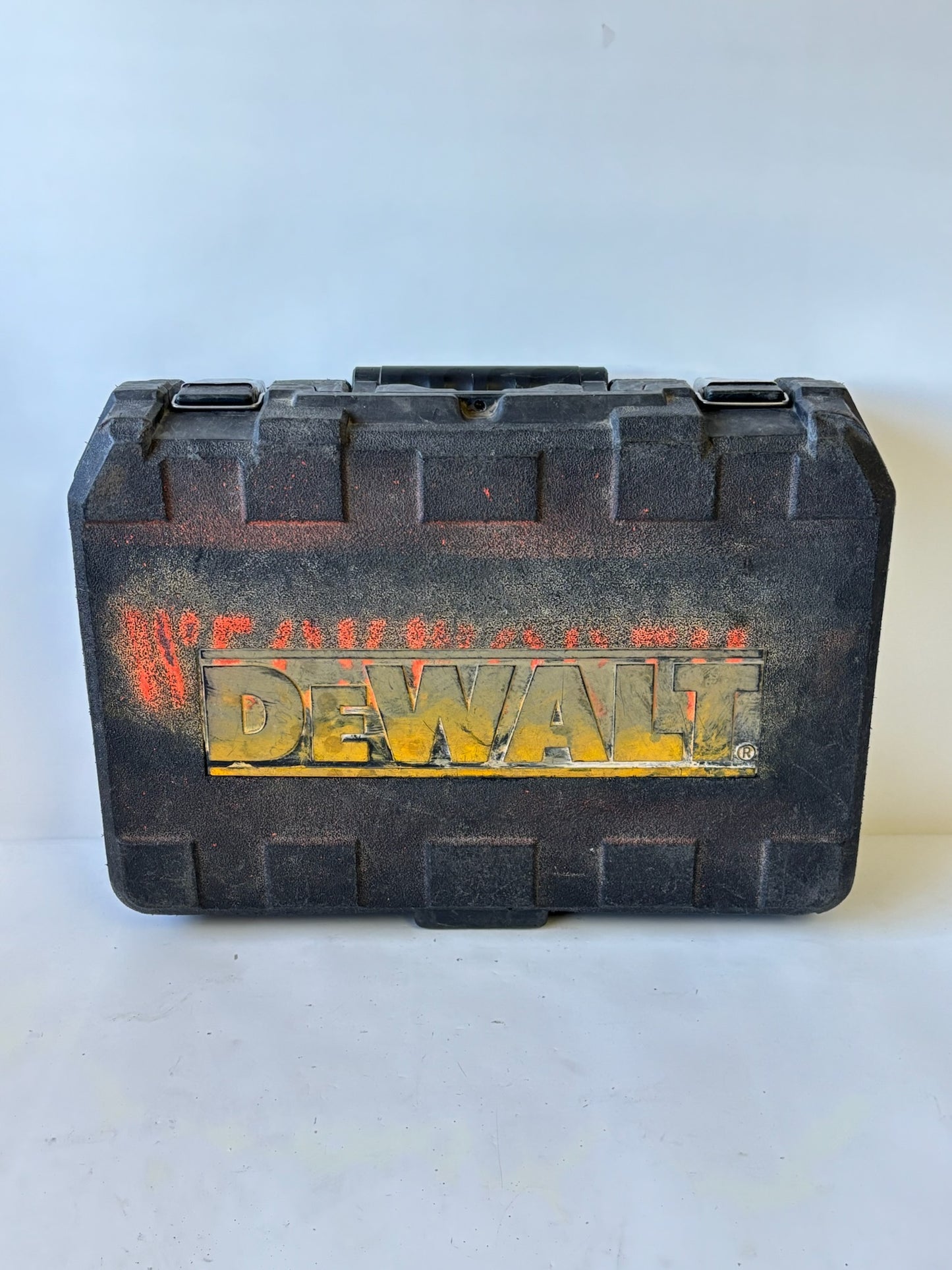DEWALT D25263K 1‑1/8″ SDS‑PLUS D‑Handle Rotary Hammer Kit with 8.5‑Amp Motor