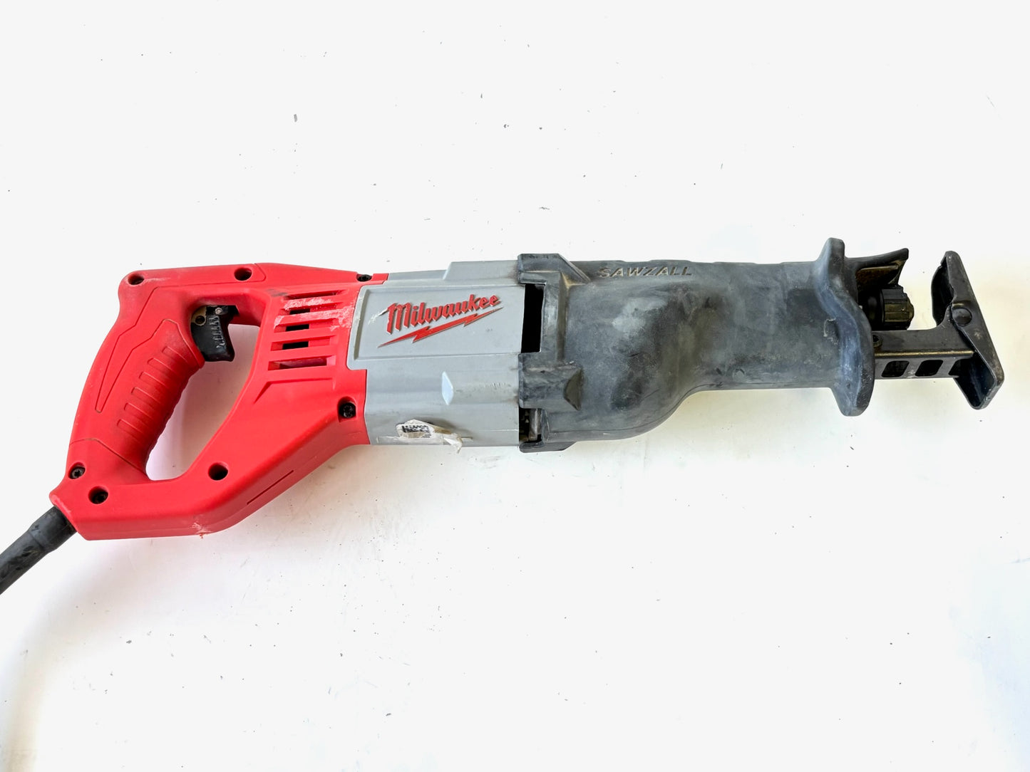 Milwaukee 6519‑31 SAWZALL® 12 Amp Corded Reciprocating Saw Kit with Case