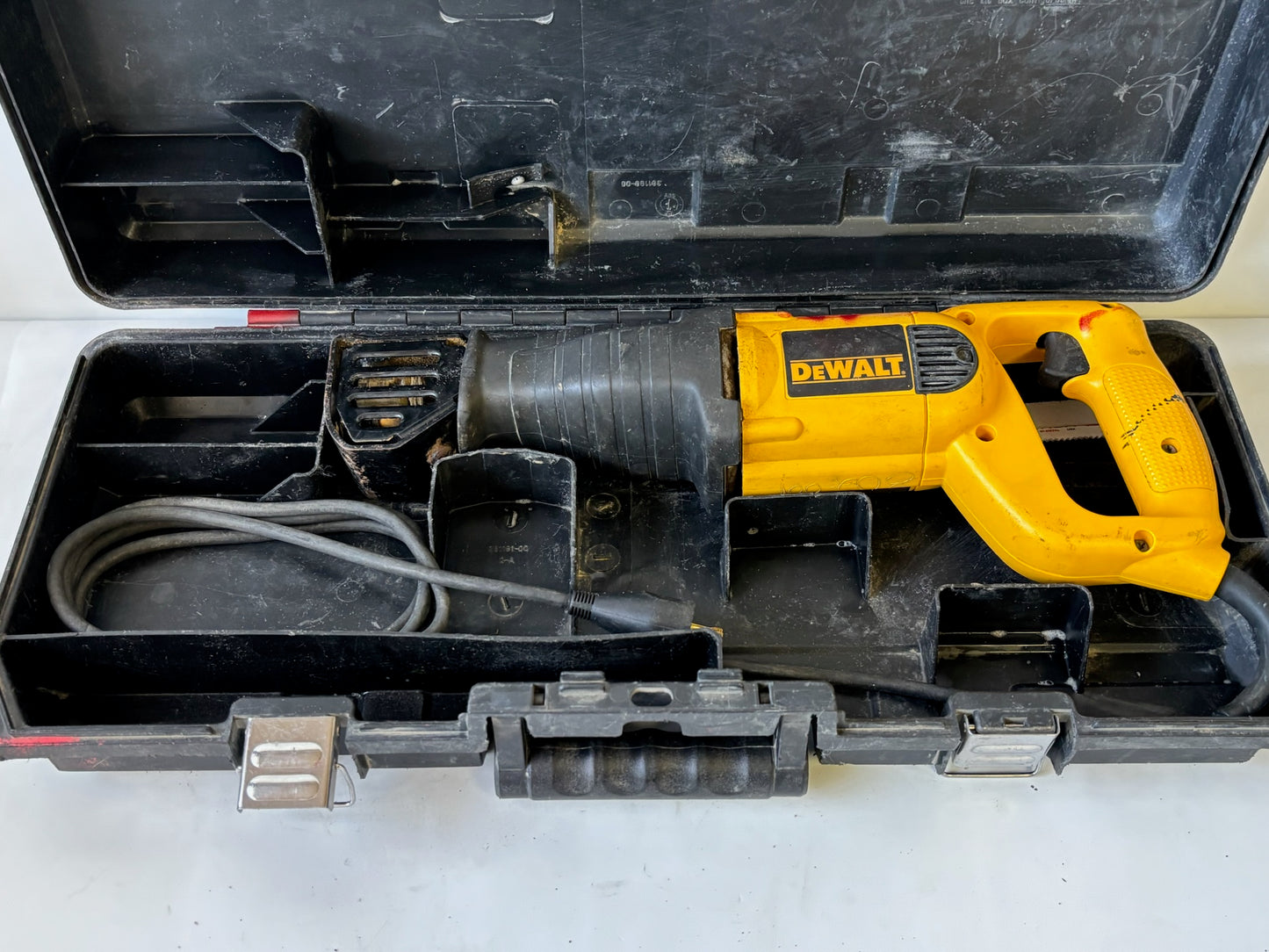 DEWALT DWE304 10‑Amp Variable‑Speed Reciprocating Saw with 4‑Position Blade Clamp