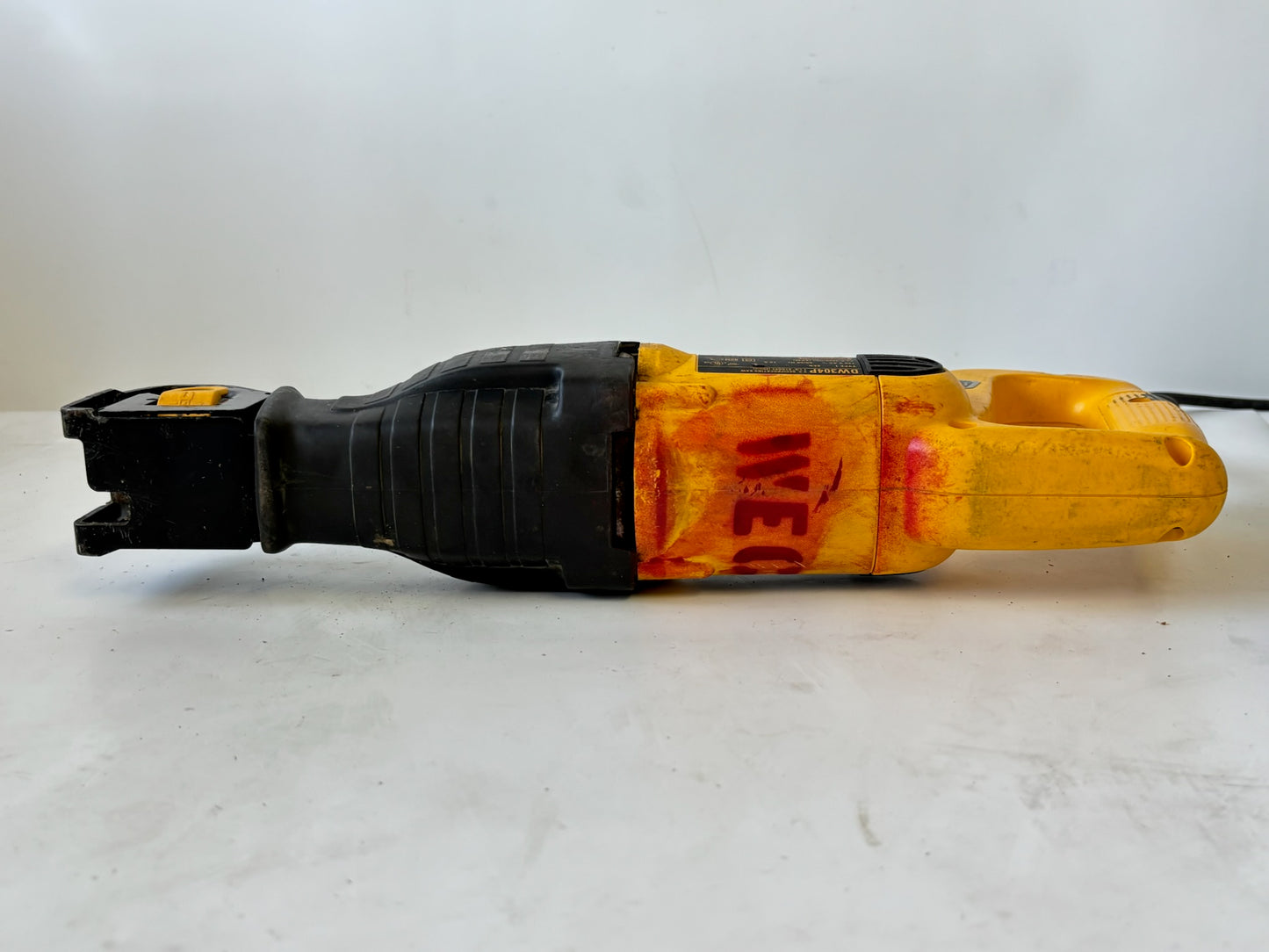 DEWALT DWE304 10‑Amp Variable‑Speed Reciprocating Saw with 4‑Position Blade Clamp