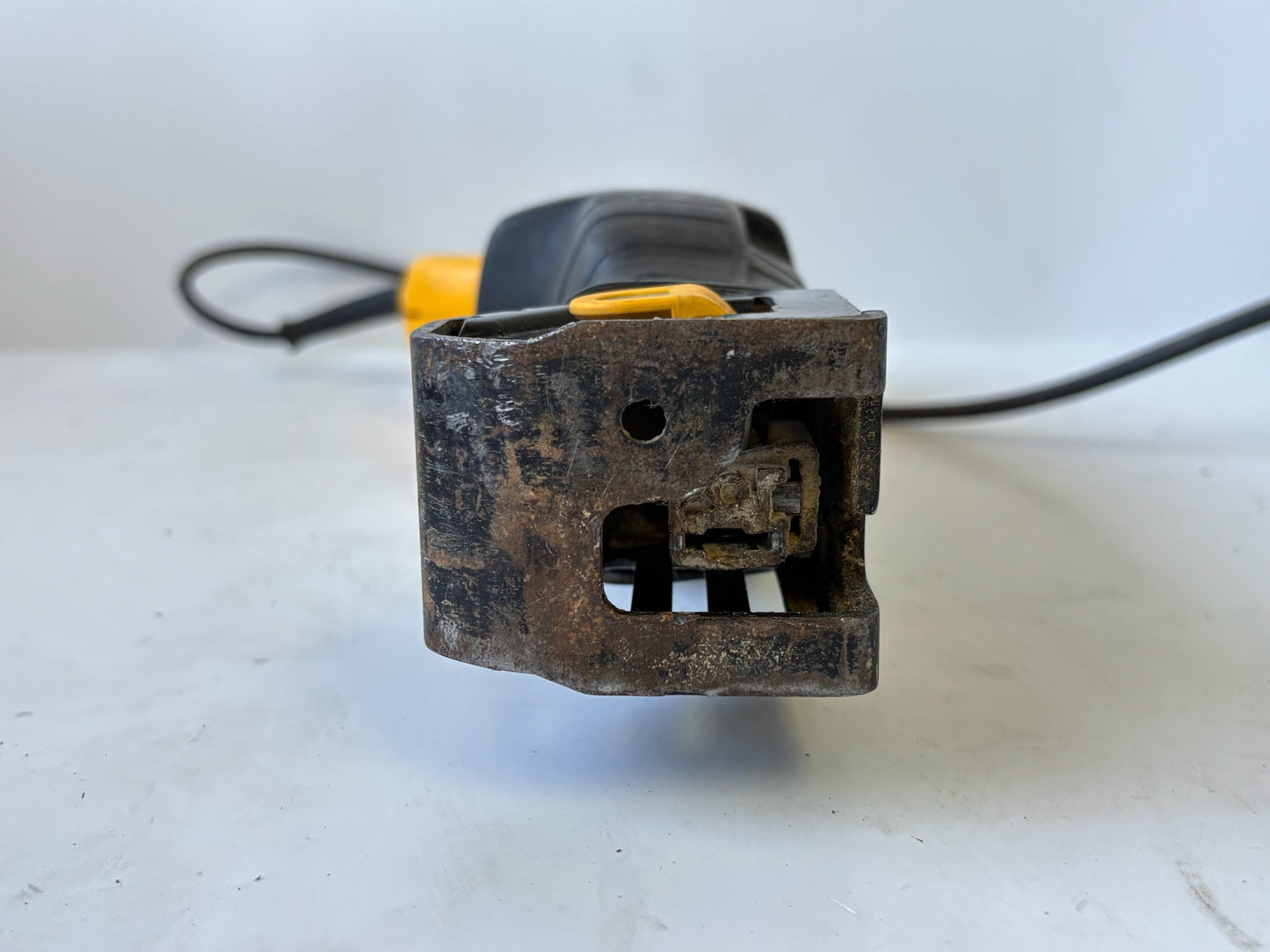 DEWALT DWE304 10‑Amp Variable‑Speed Reciprocating Saw with 4‑Position Blade Clamp