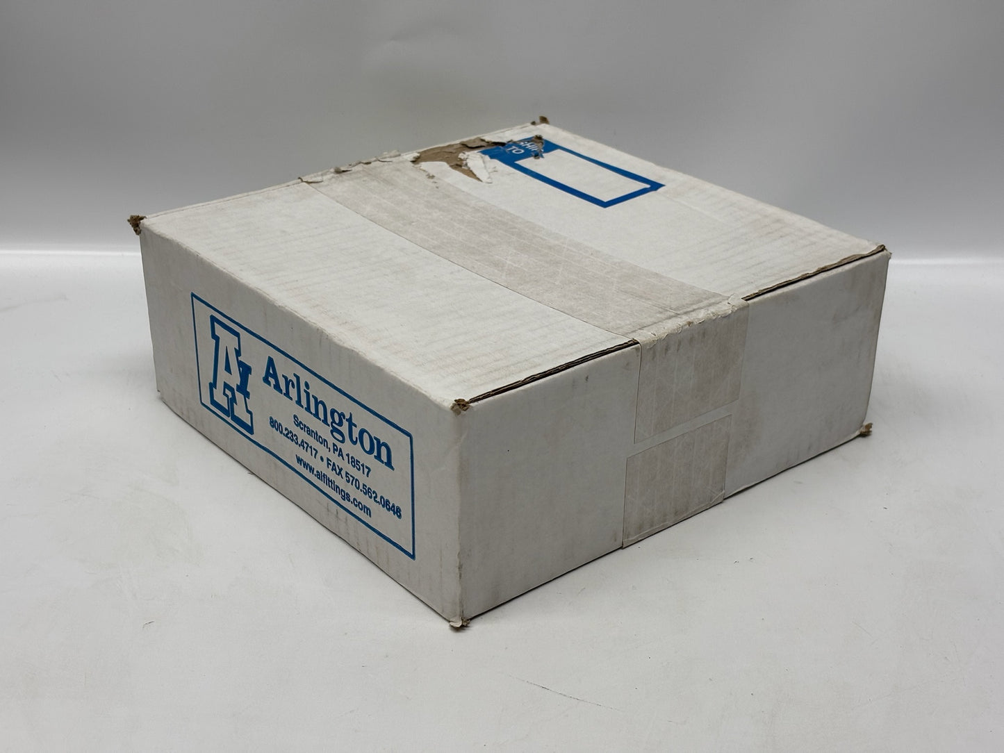 New 10 PK Arlington 8414 1-1/2" Zinc Die-Cast MC Cable Connectors with End Stops