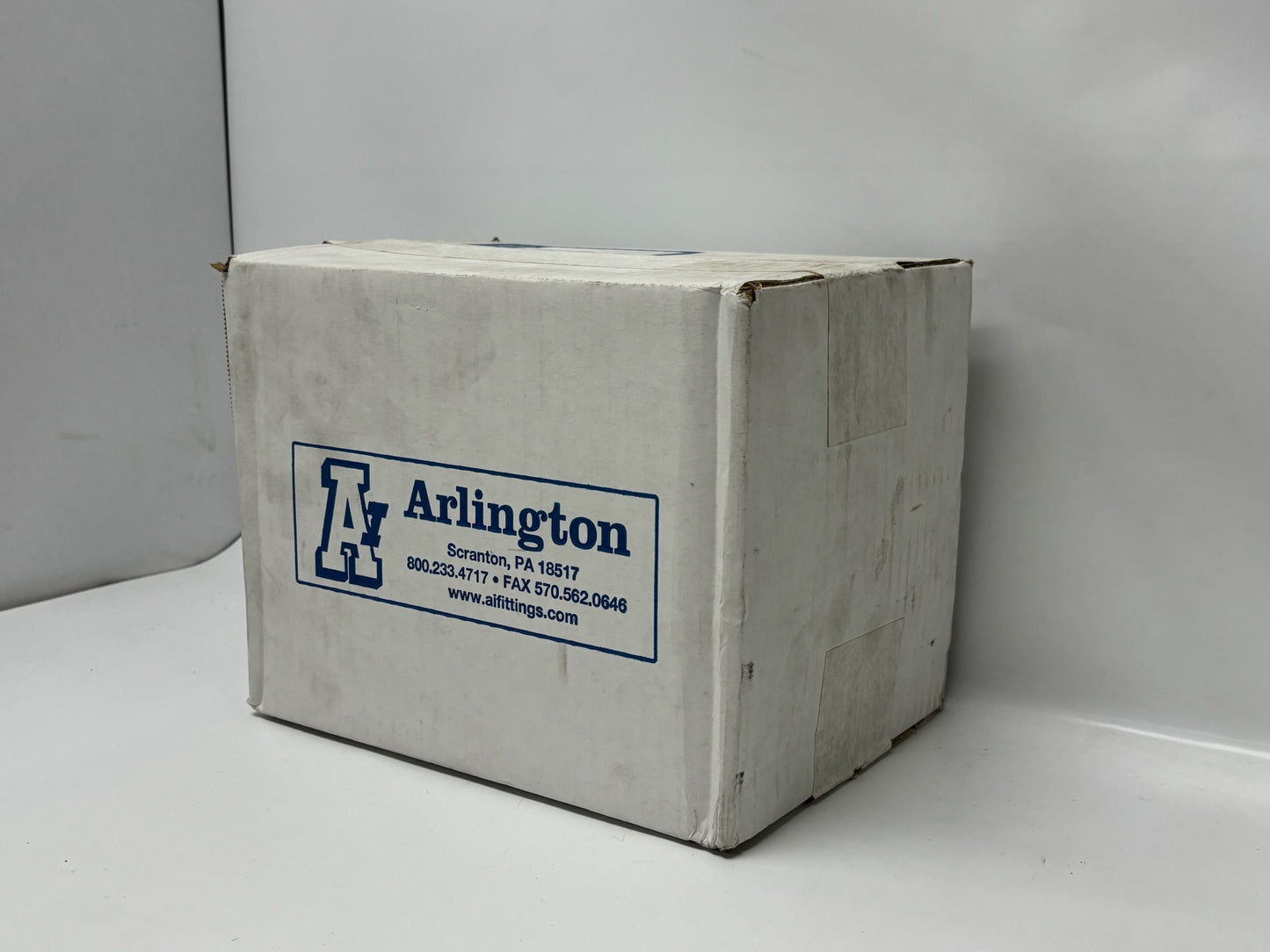 5 PK Arlington 8416 2-1/2" MCI Cable Connector Zinc Die-Cast Multi-Cable Fitting